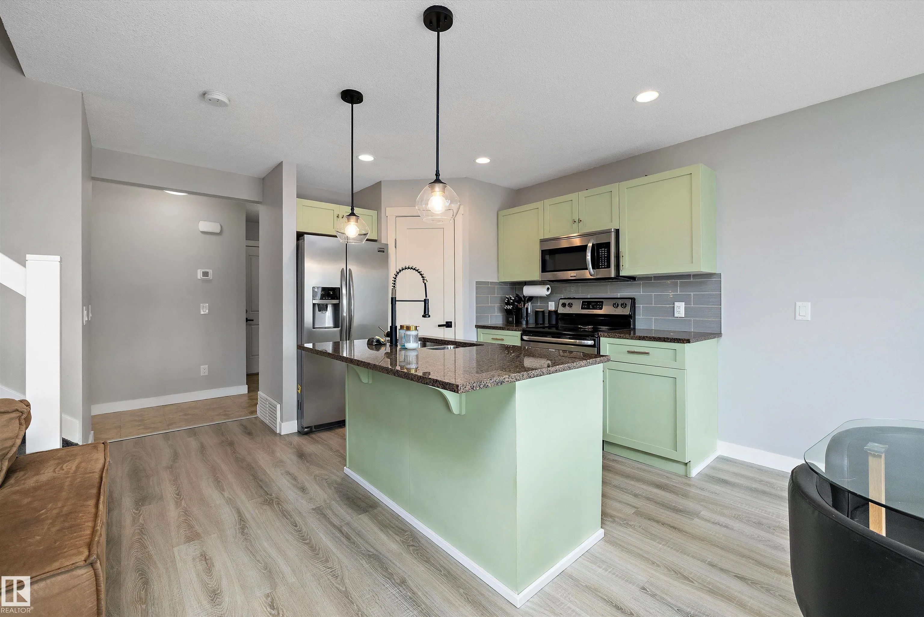 48 SIERRA Wynd