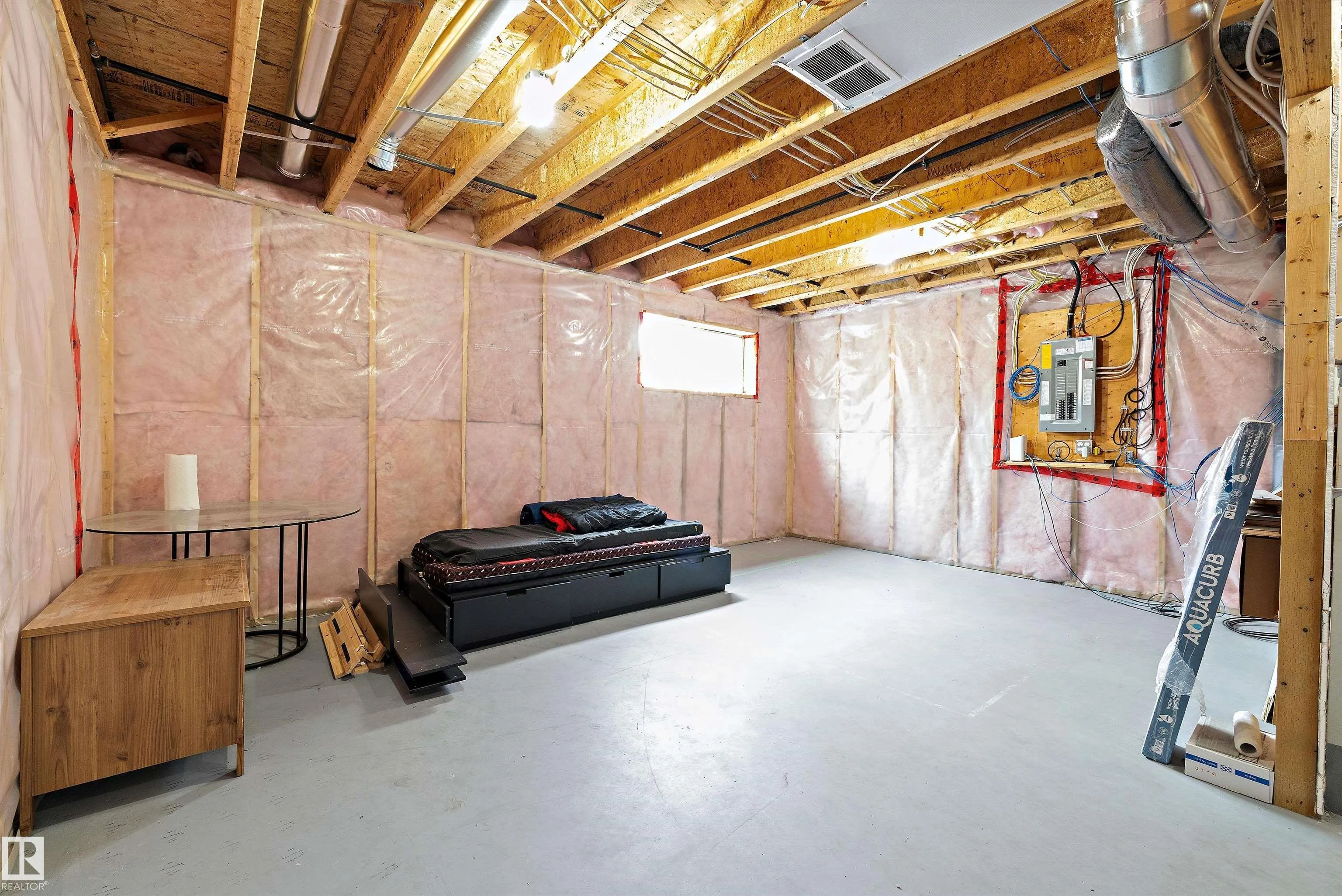 48 SIERRA Wynd