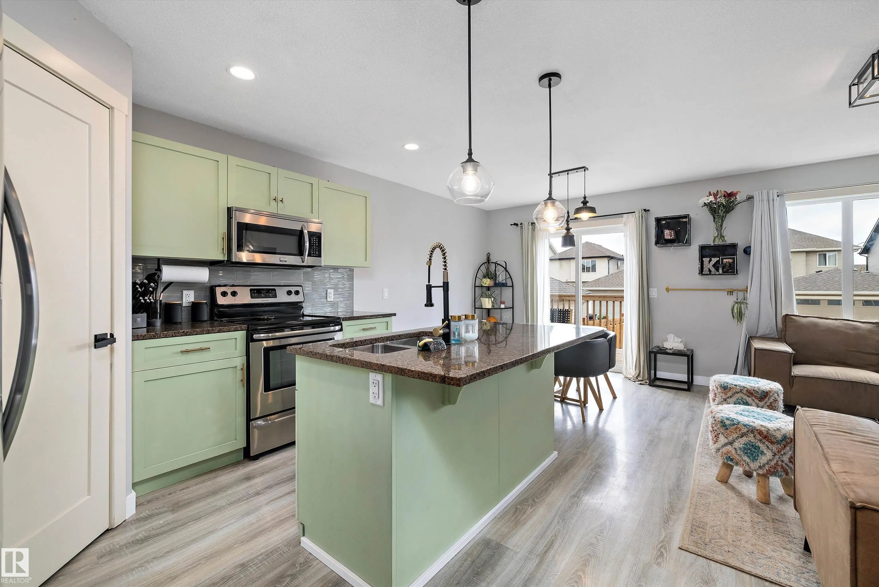 48 SIERRA Wynd