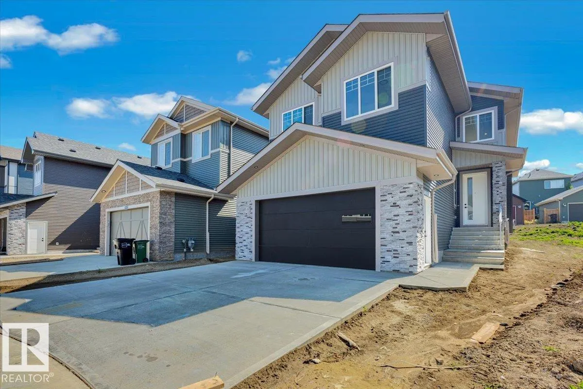 1119 GYRFALCON Crescent