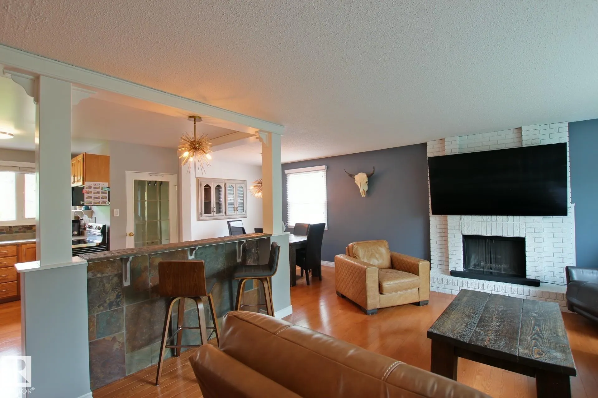 159 LAURIER Drive