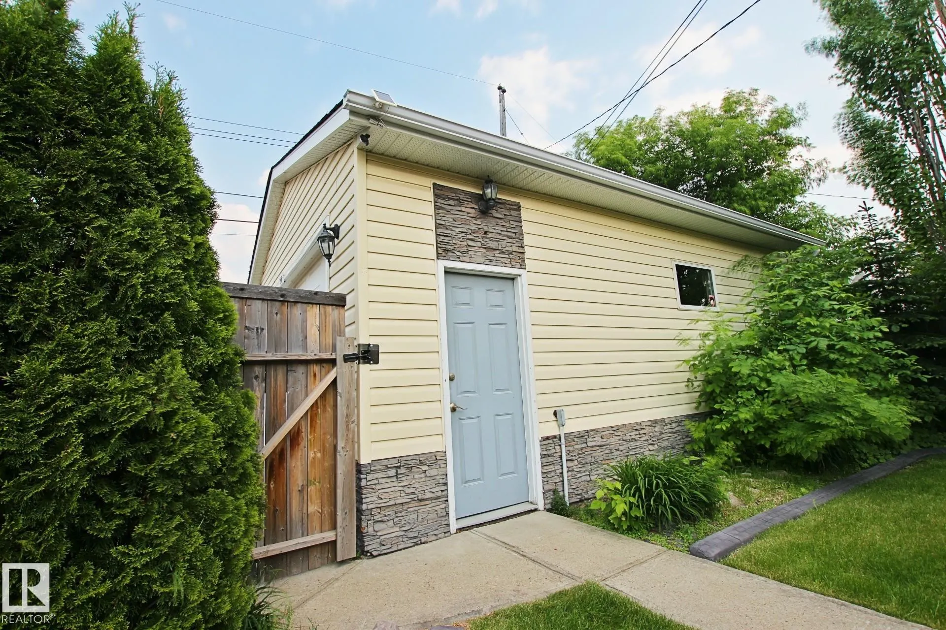 159 LAURIER Drive