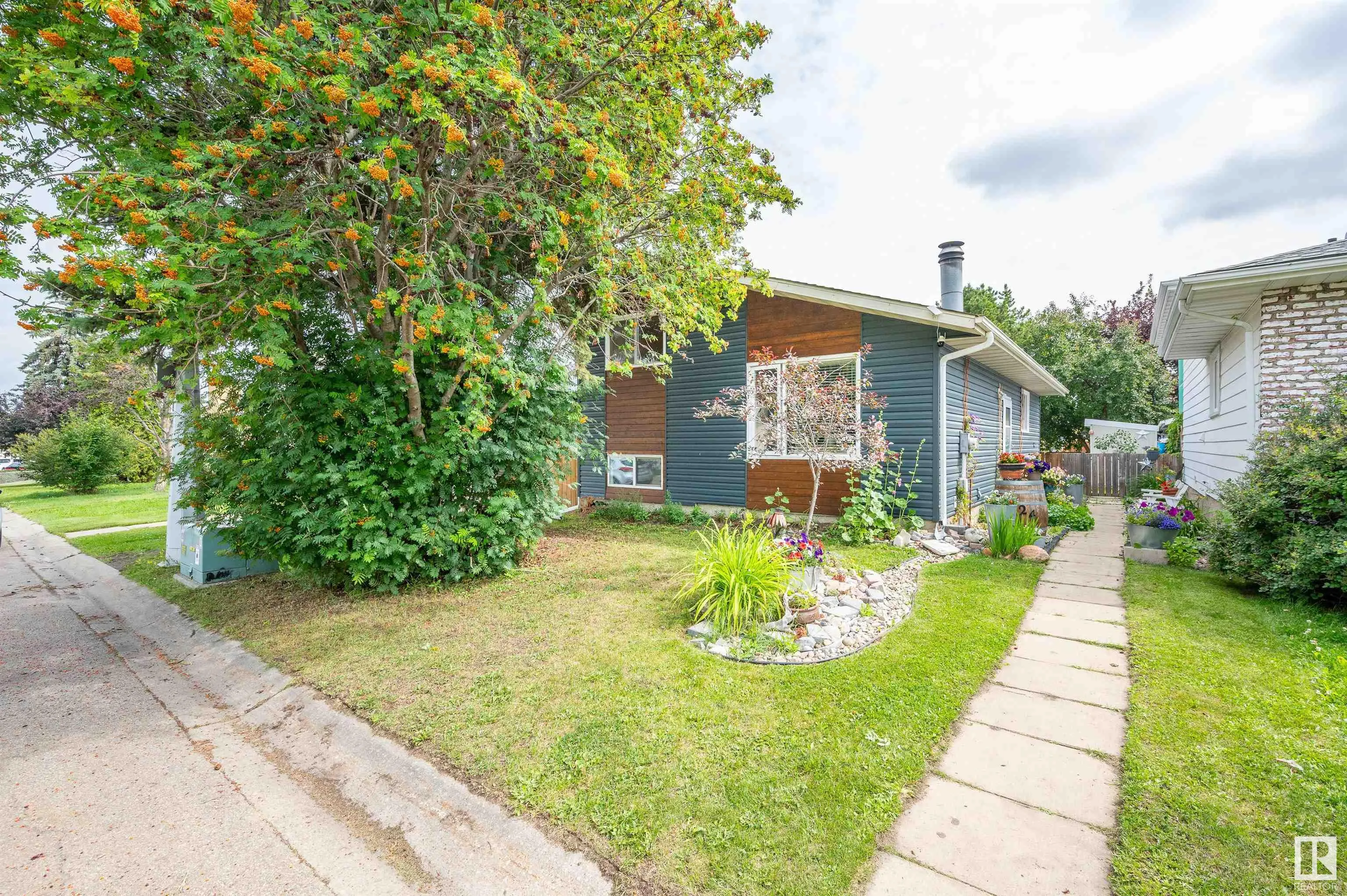 24 Westbend Street