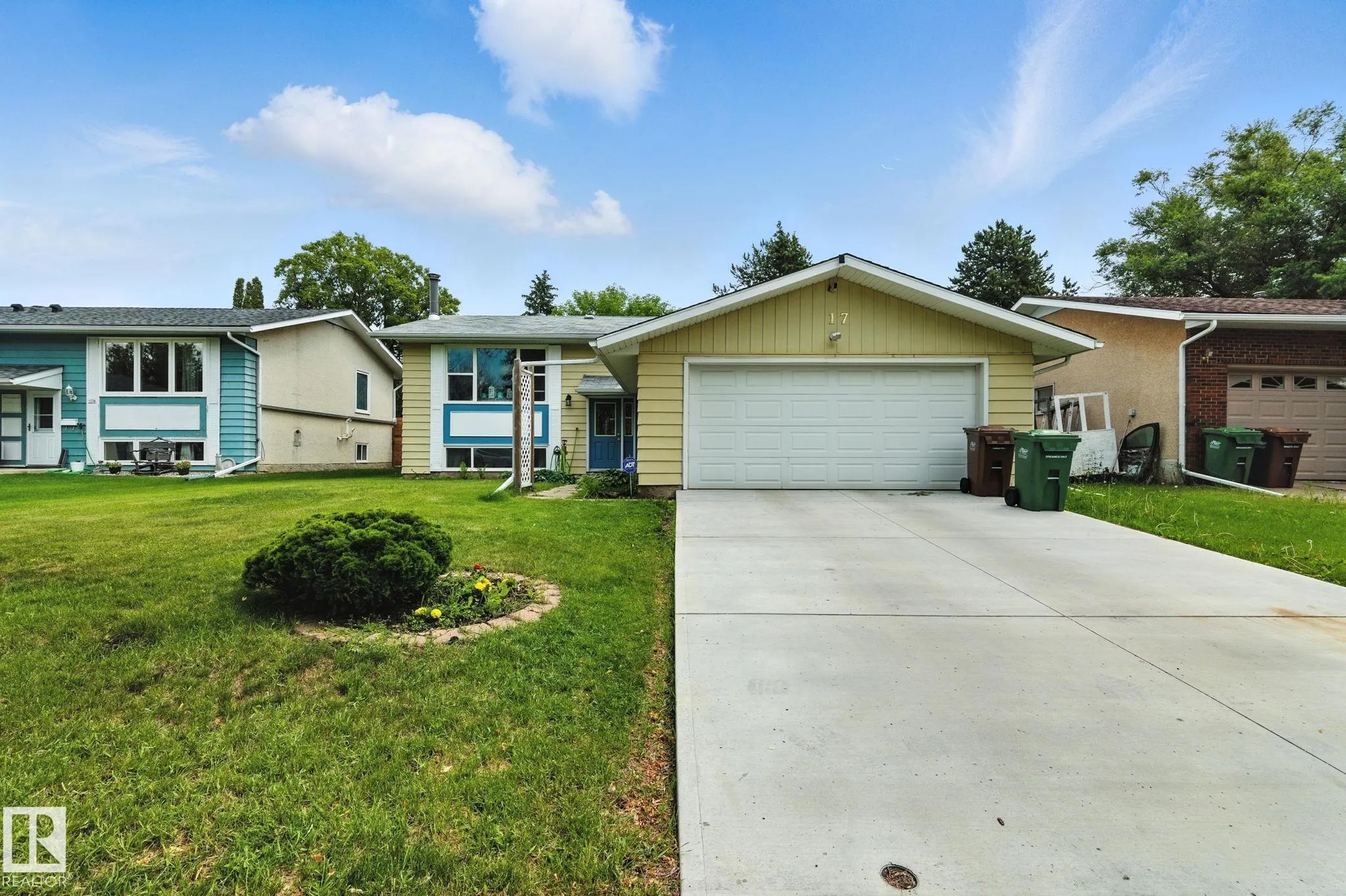17 AMBER Crescent