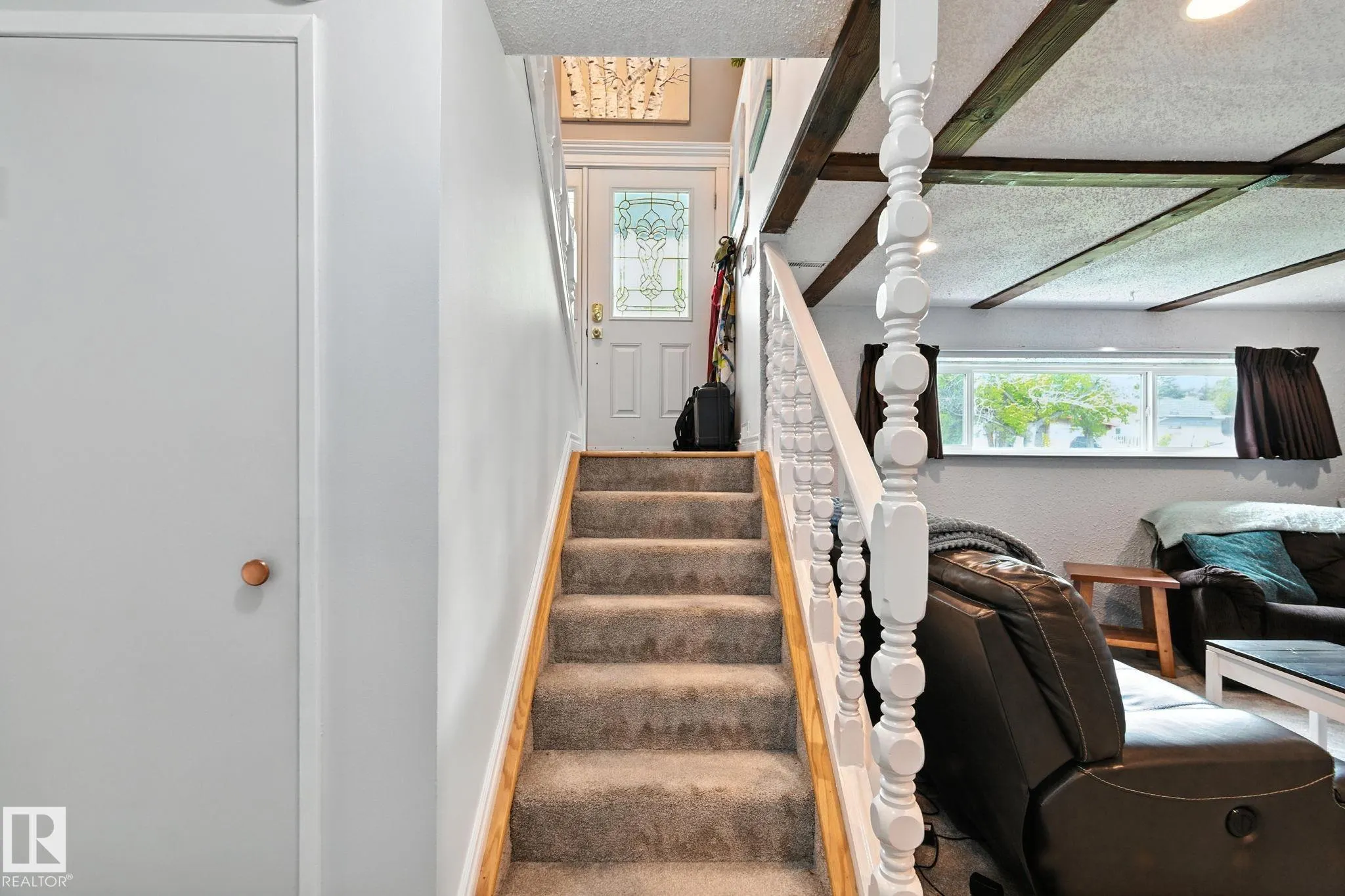 17 AMBER Crescent