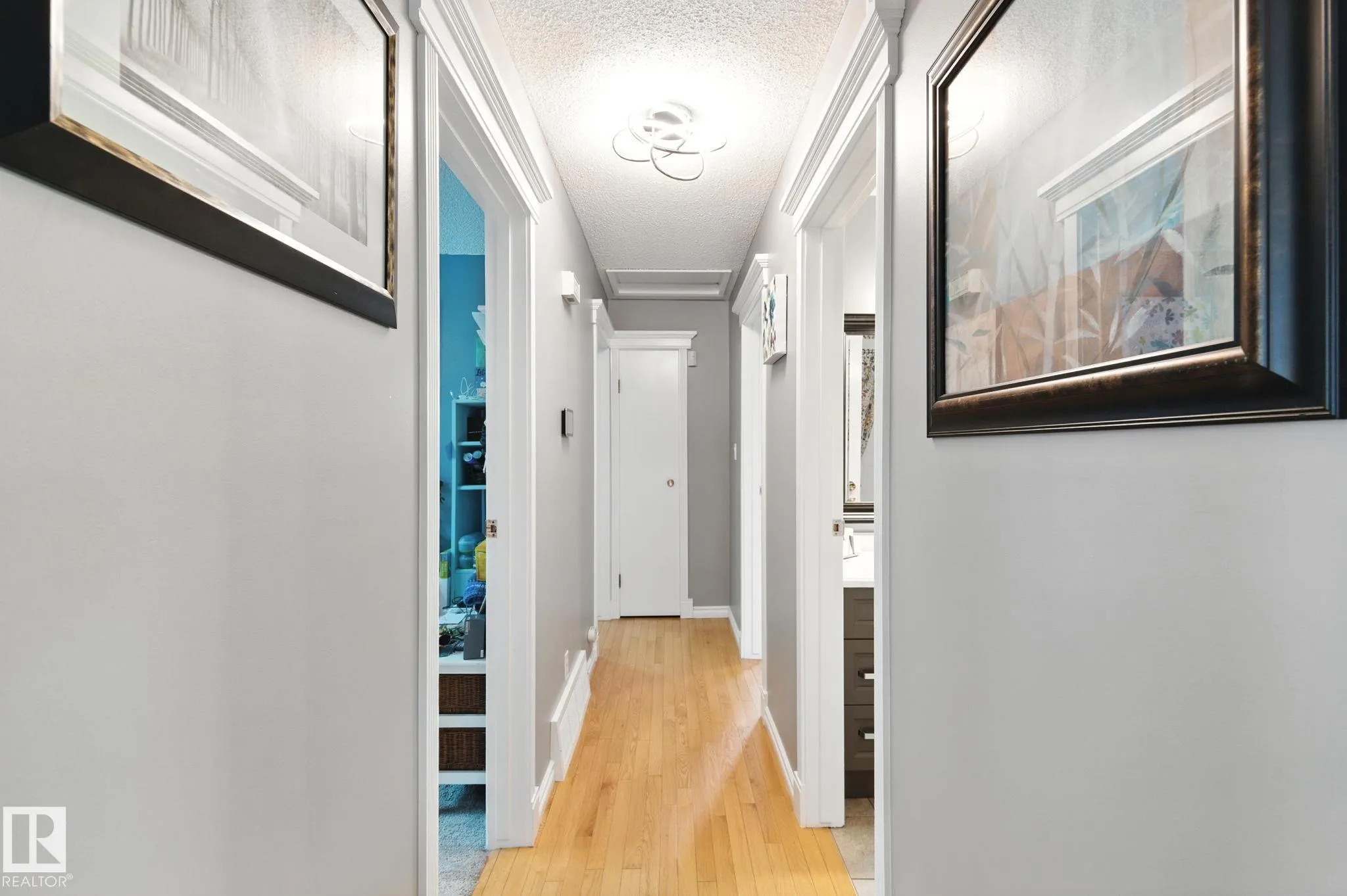 17 AMBER Crescent