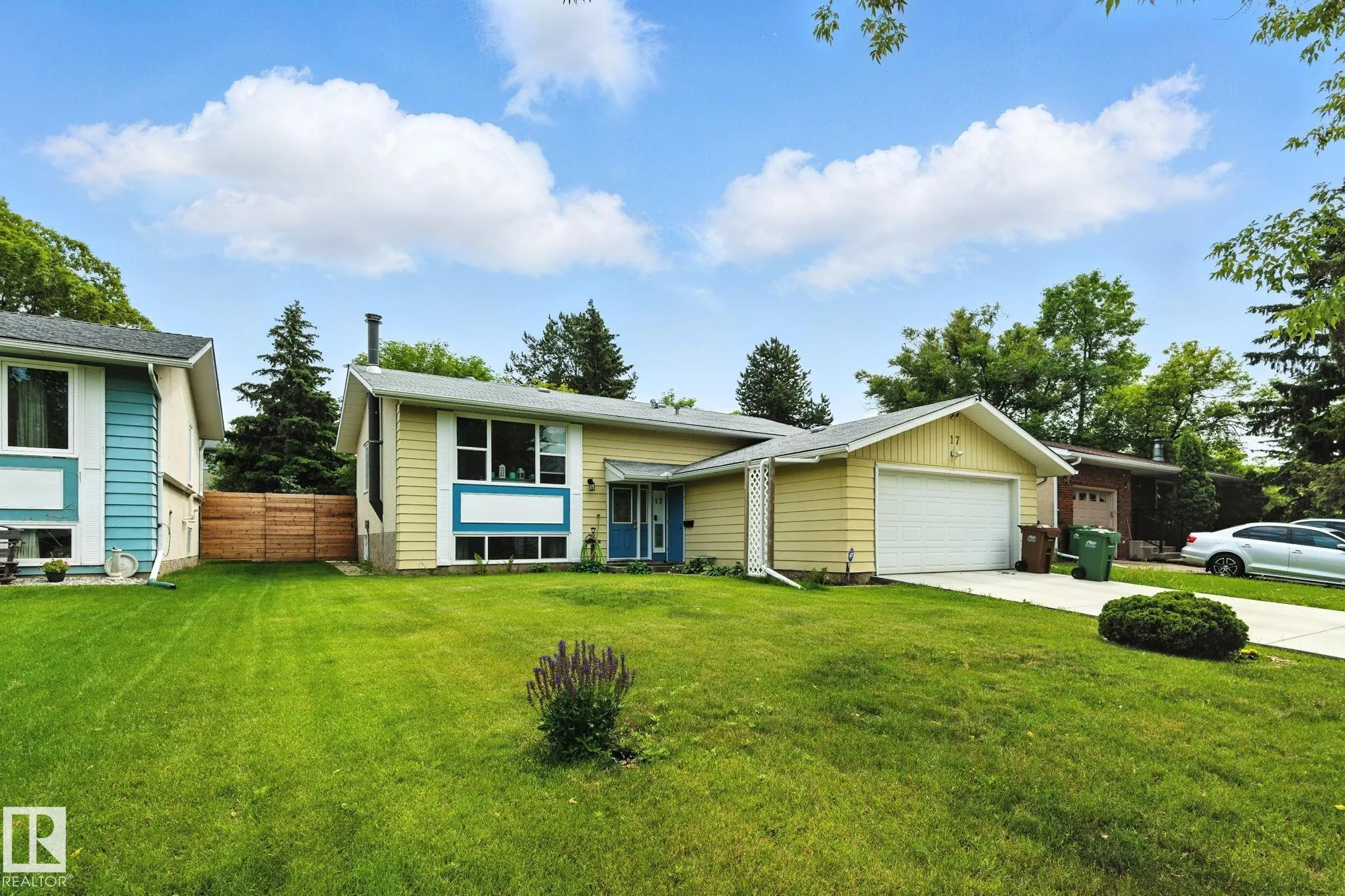 17 AMBER Crescent