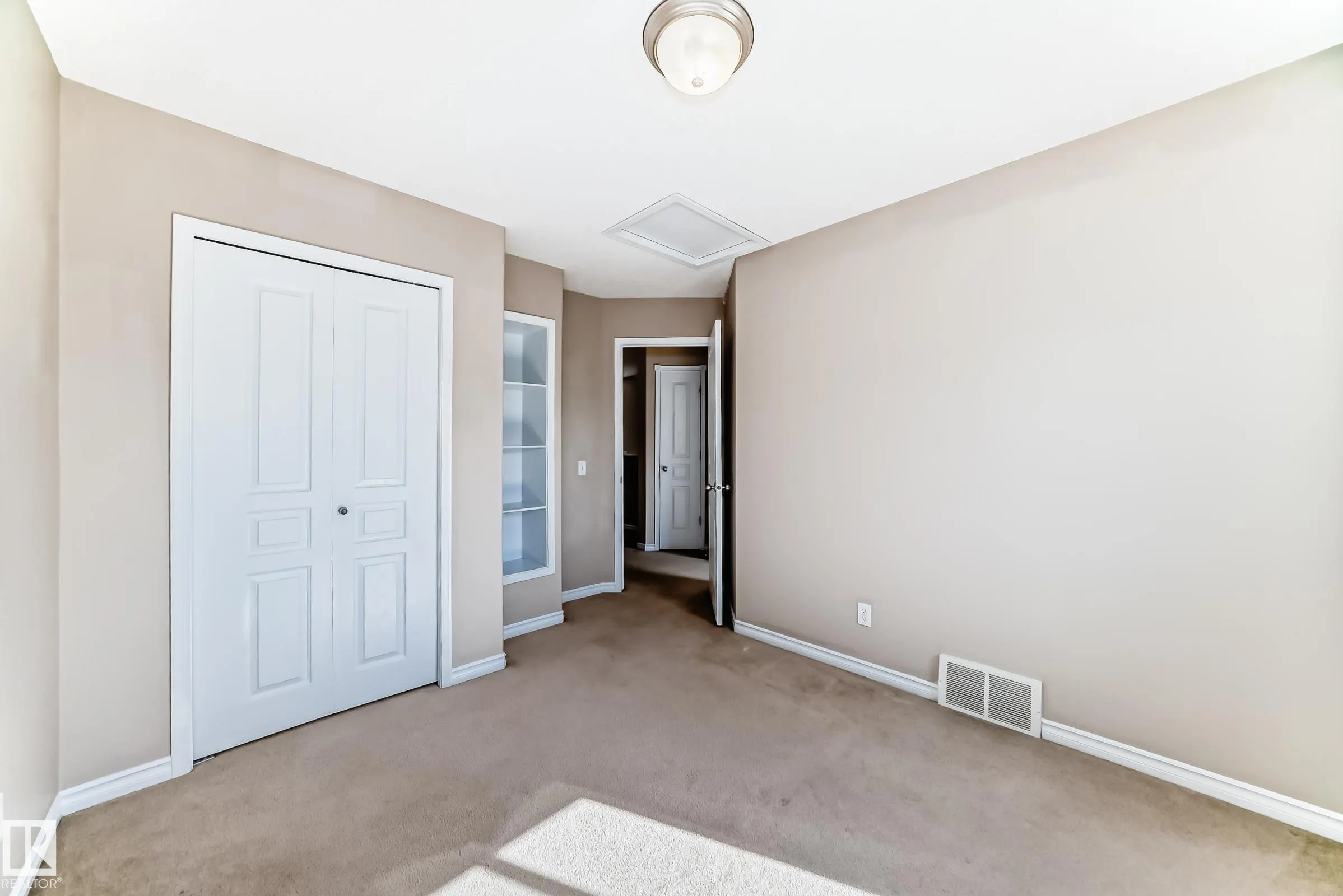 149 BRIDGEPORT Boulevard