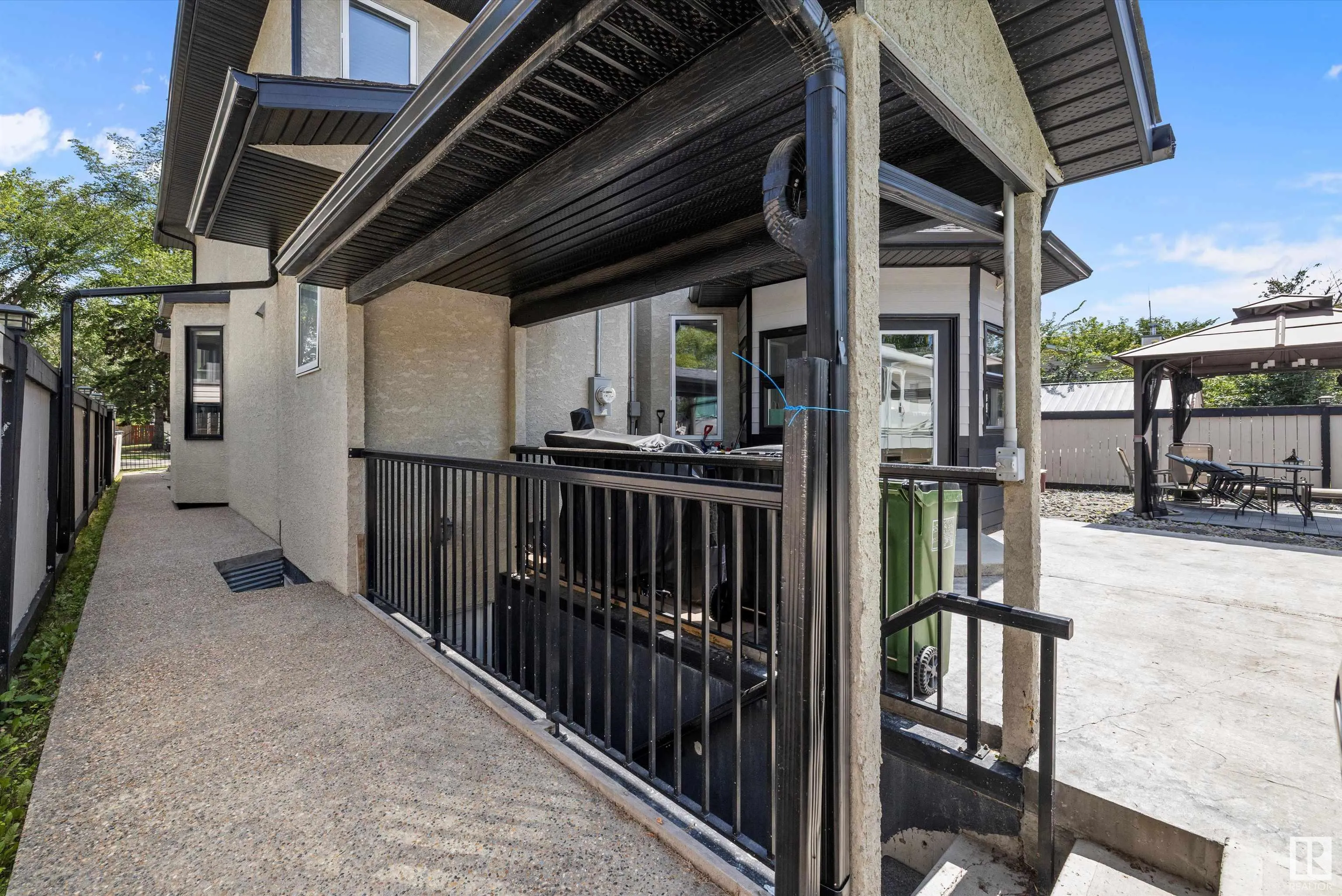 9544 154 Street