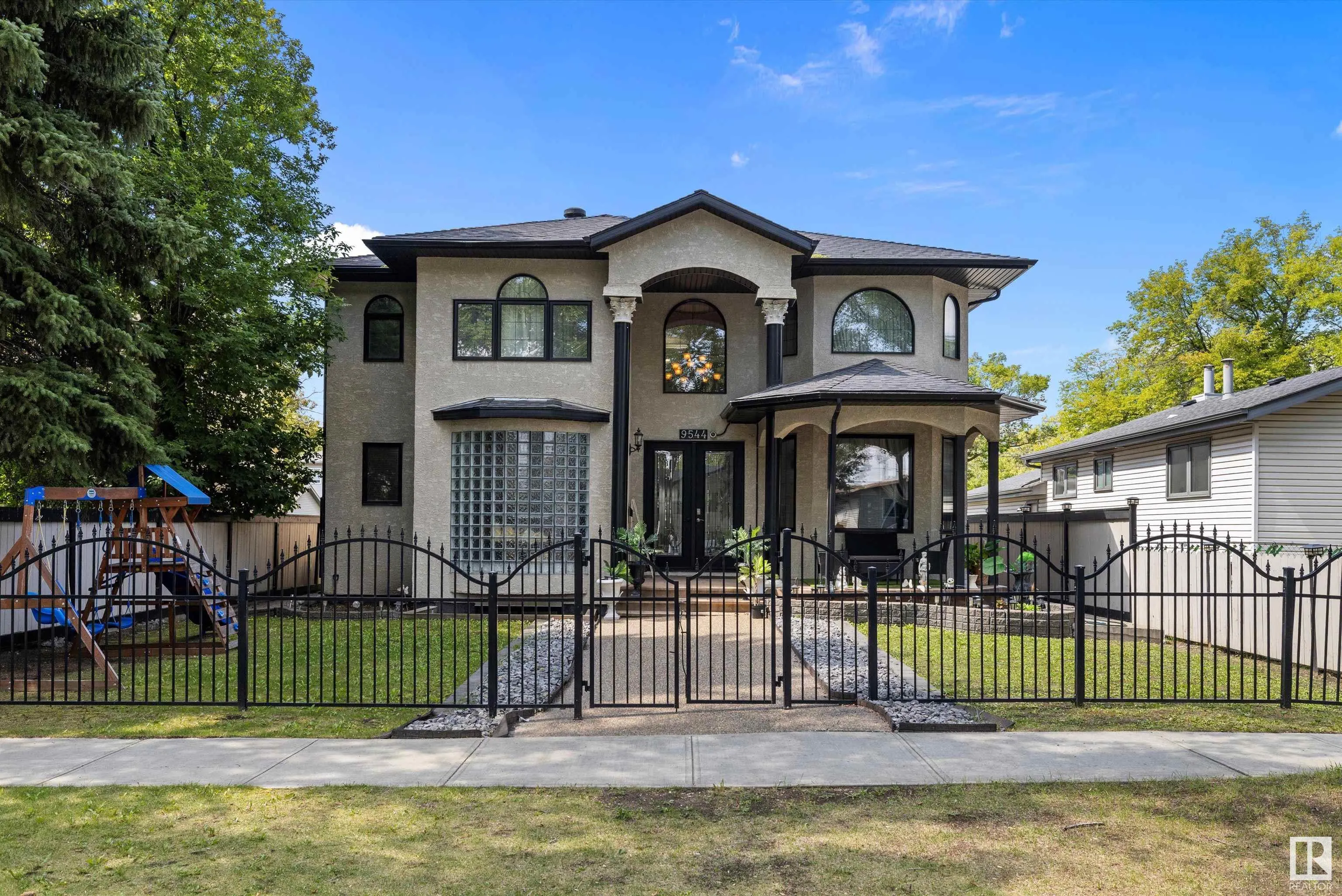 9544 154 Street