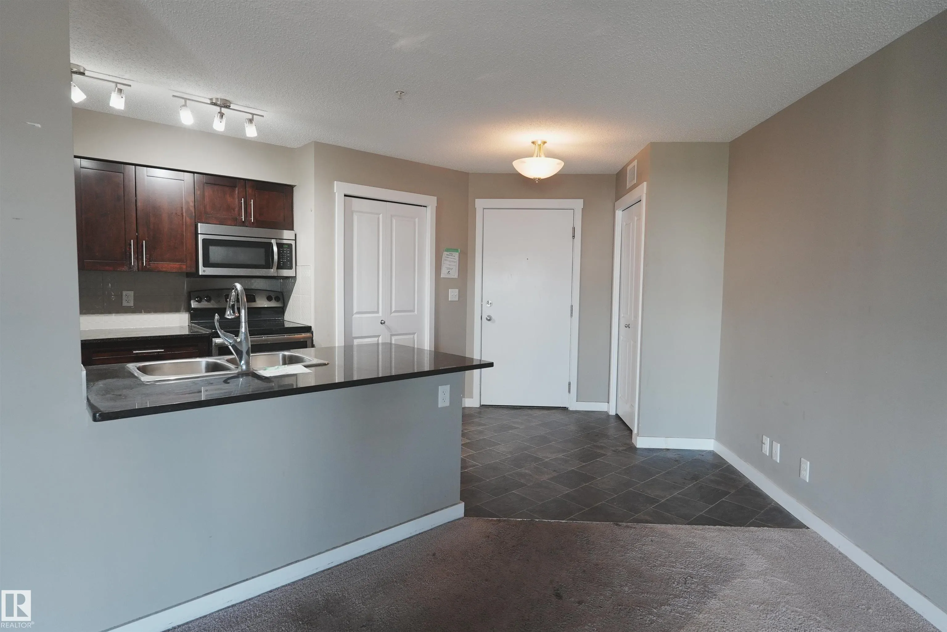 3211 James Mowatt Trail