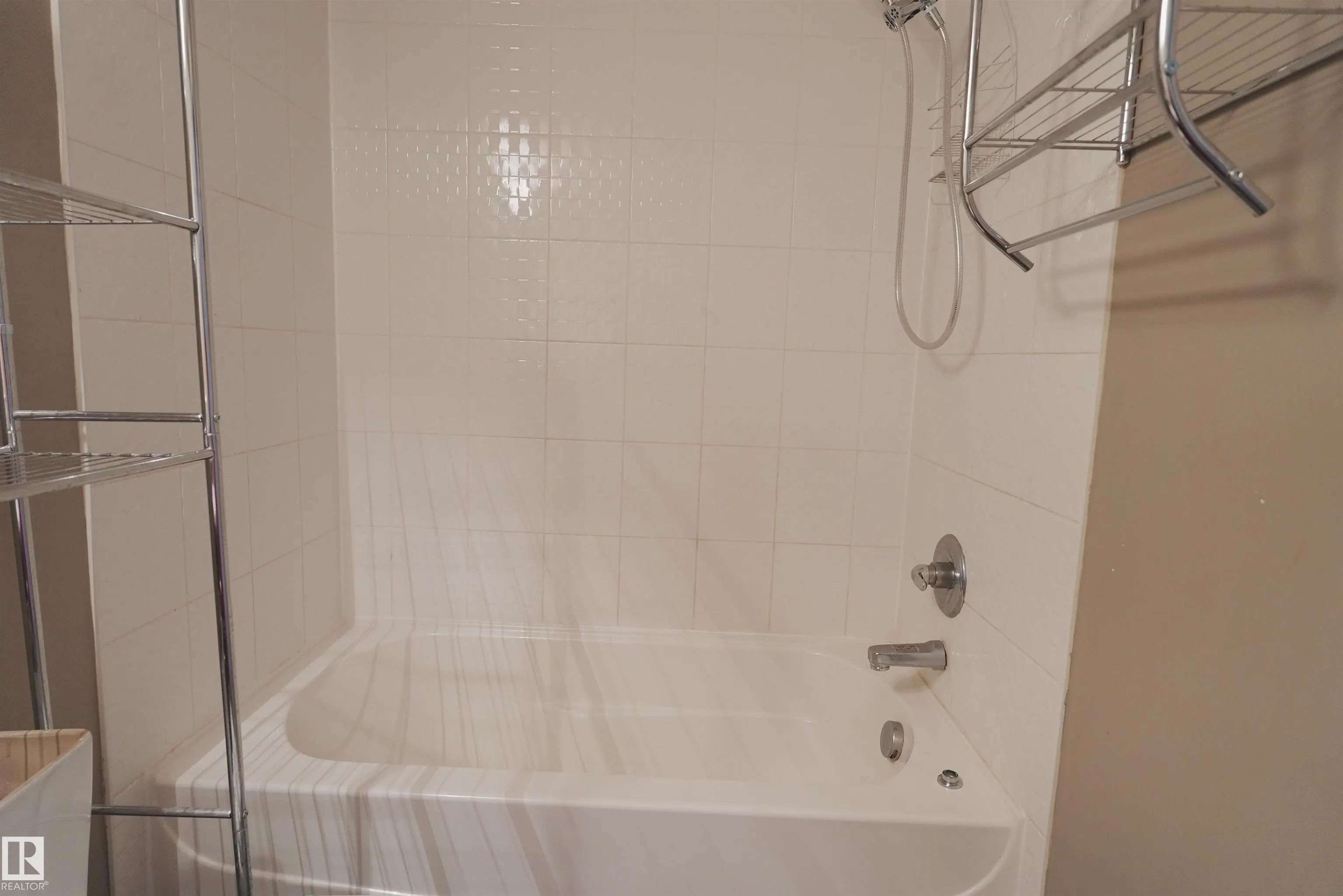 3211 James Mowatt Trail