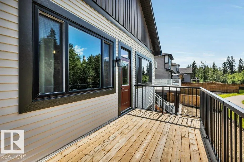 112 HEMINGWAY Crescent