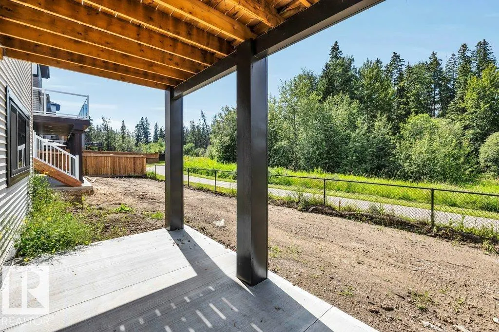 112 HEMINGWAY Crescent