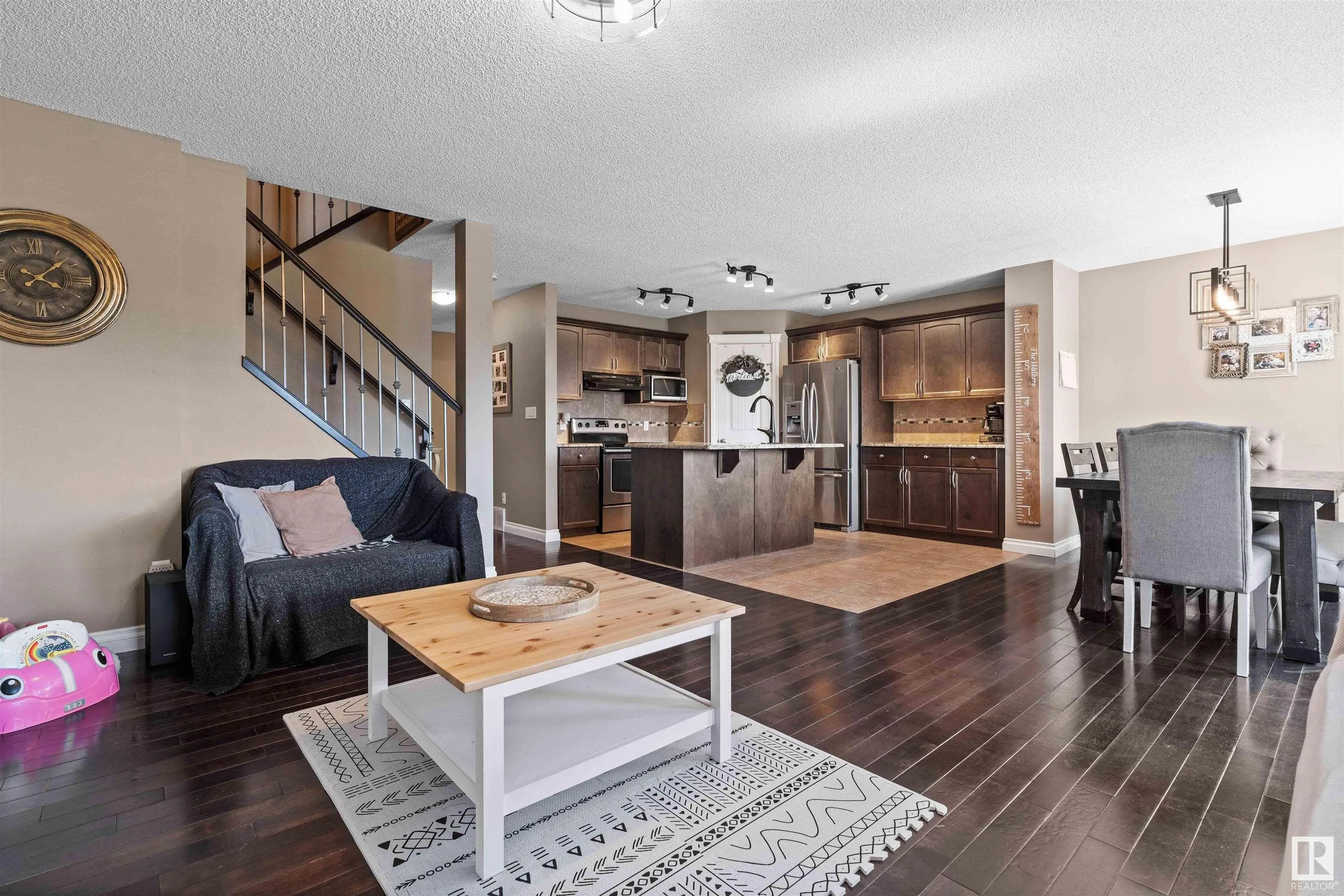 5 CRANSTON Place
