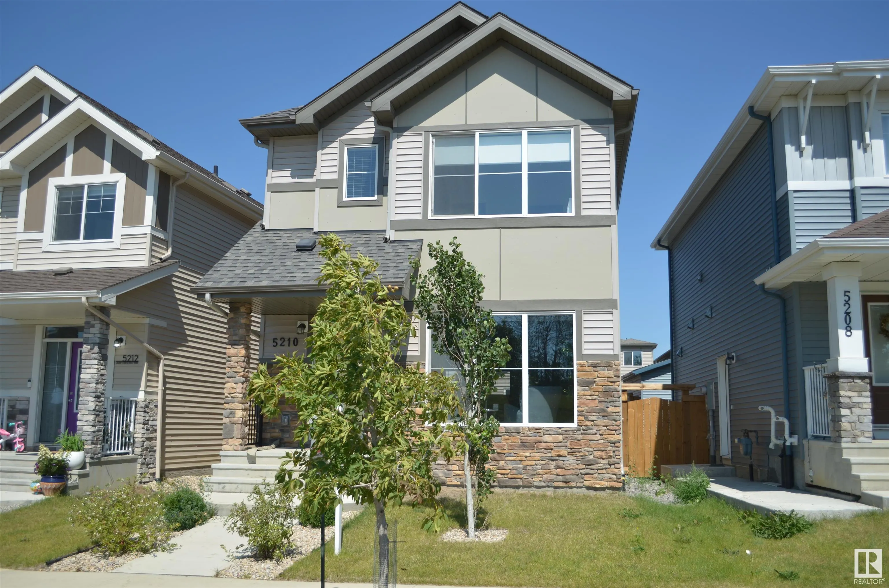 5210 LARK Crescent