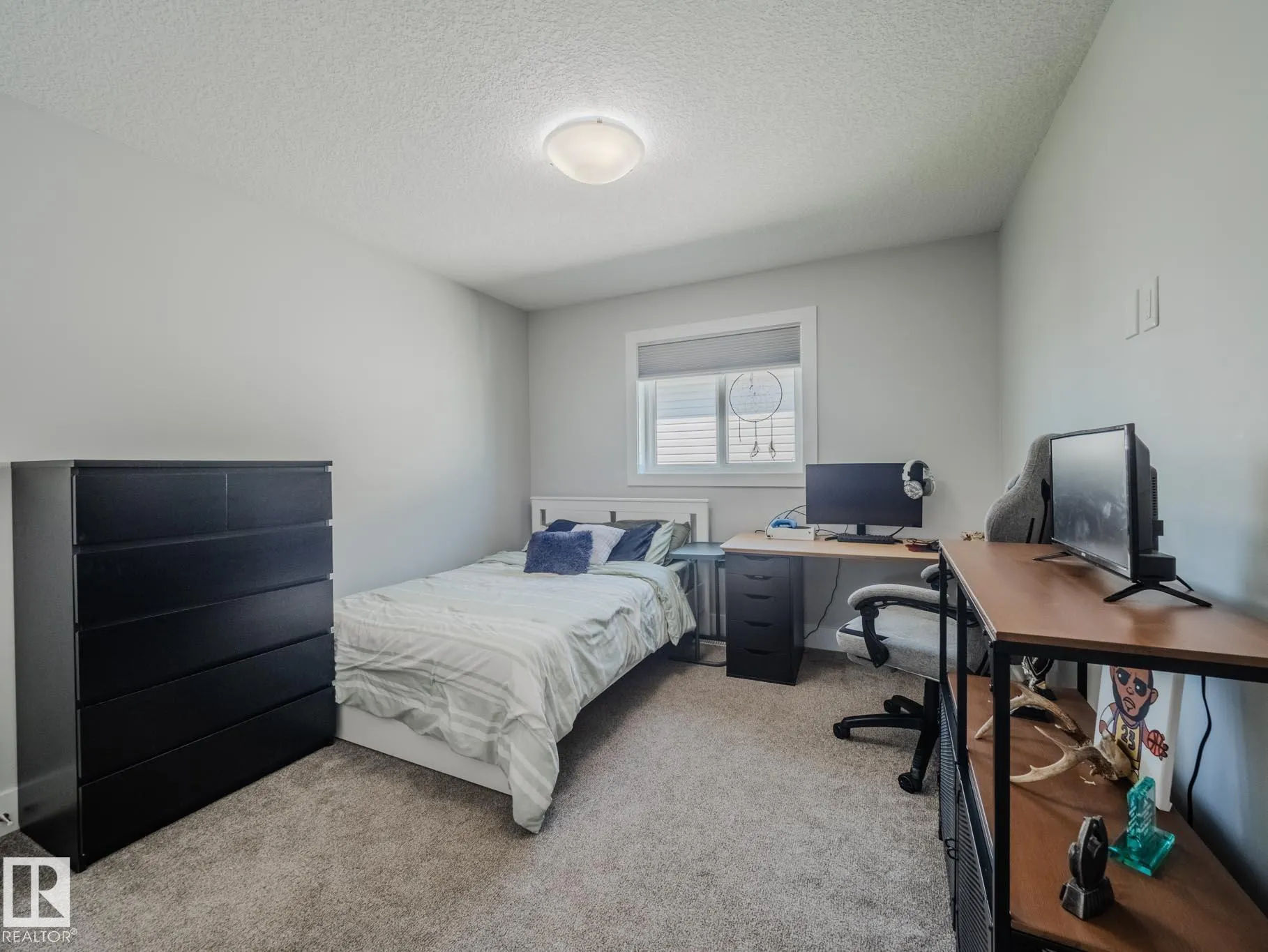 5536 Poirier Way