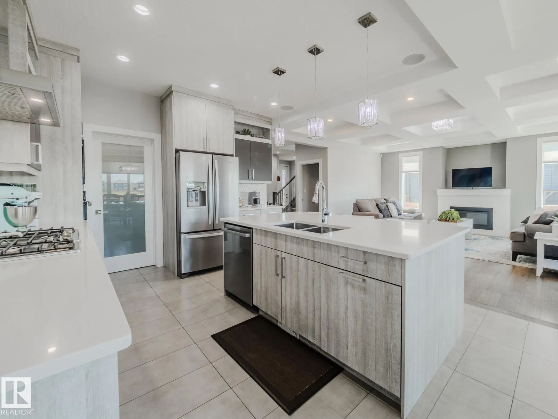 5536 Poirier Way