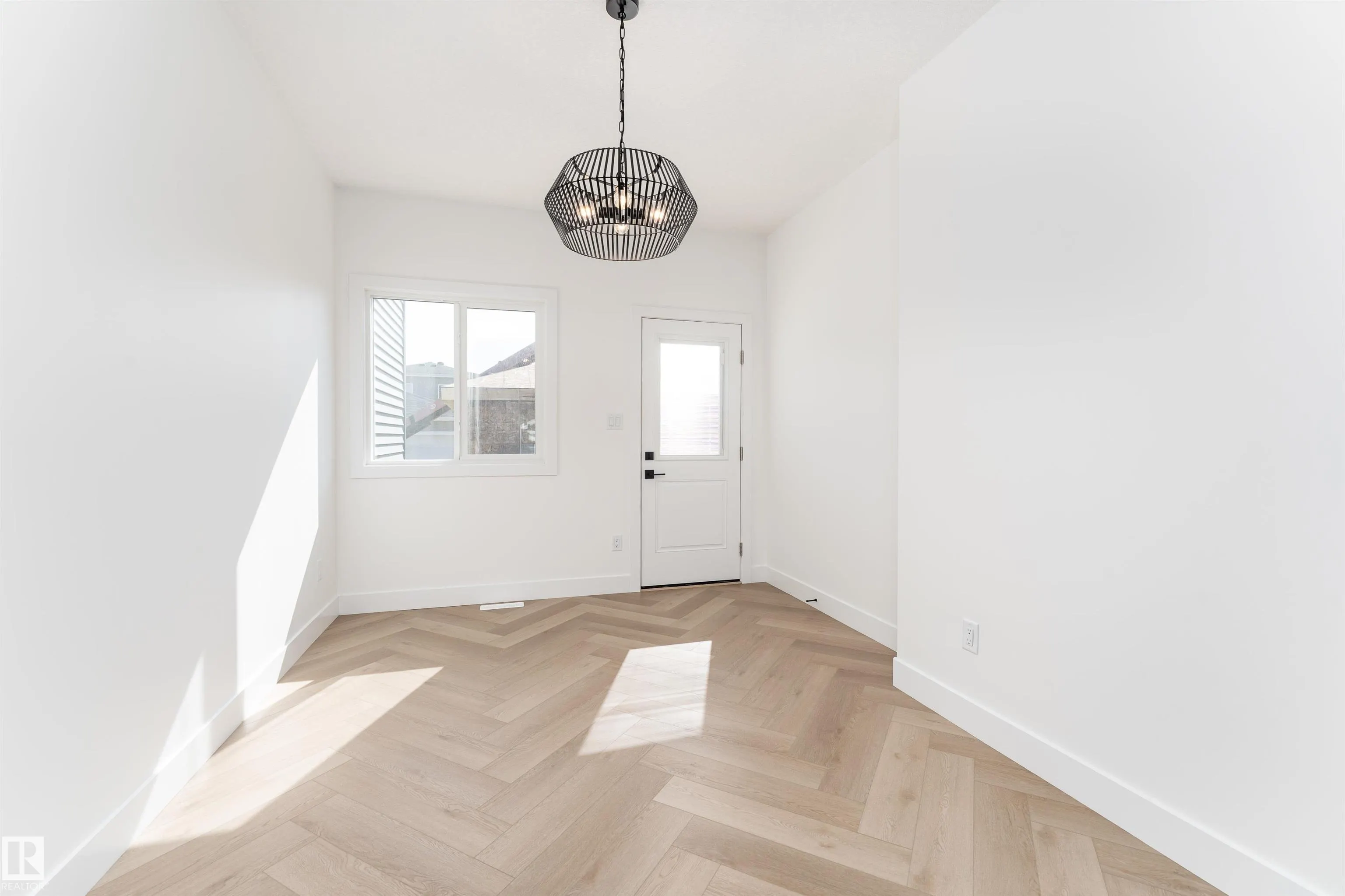 3127 Magpie Way