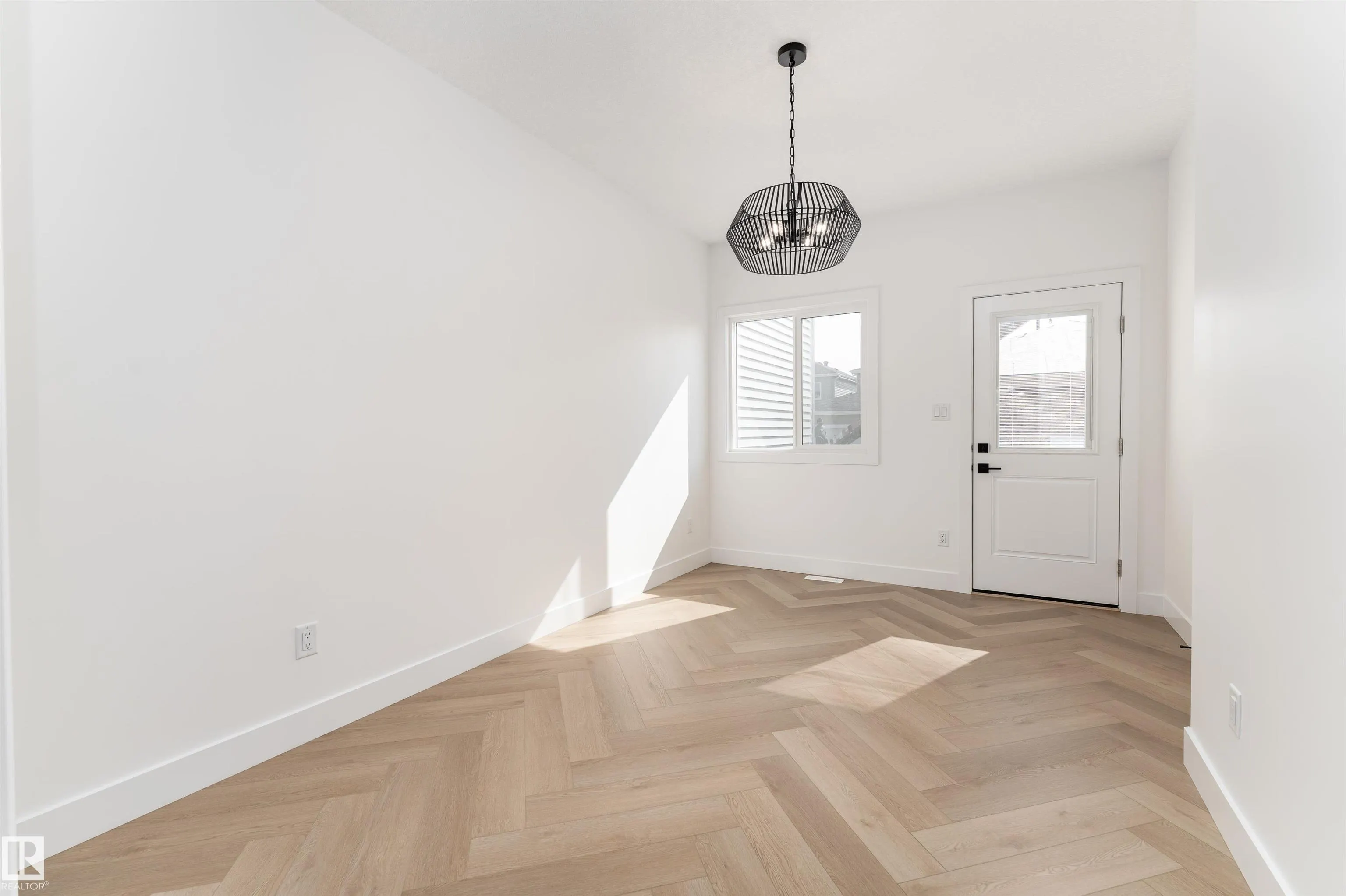 3127 Magpie Way