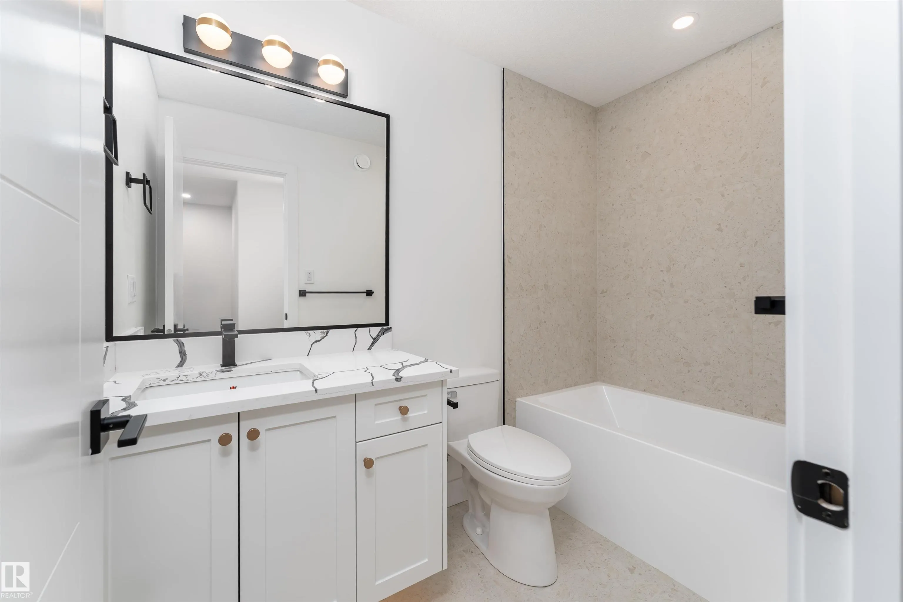 3127 Magpie Way
