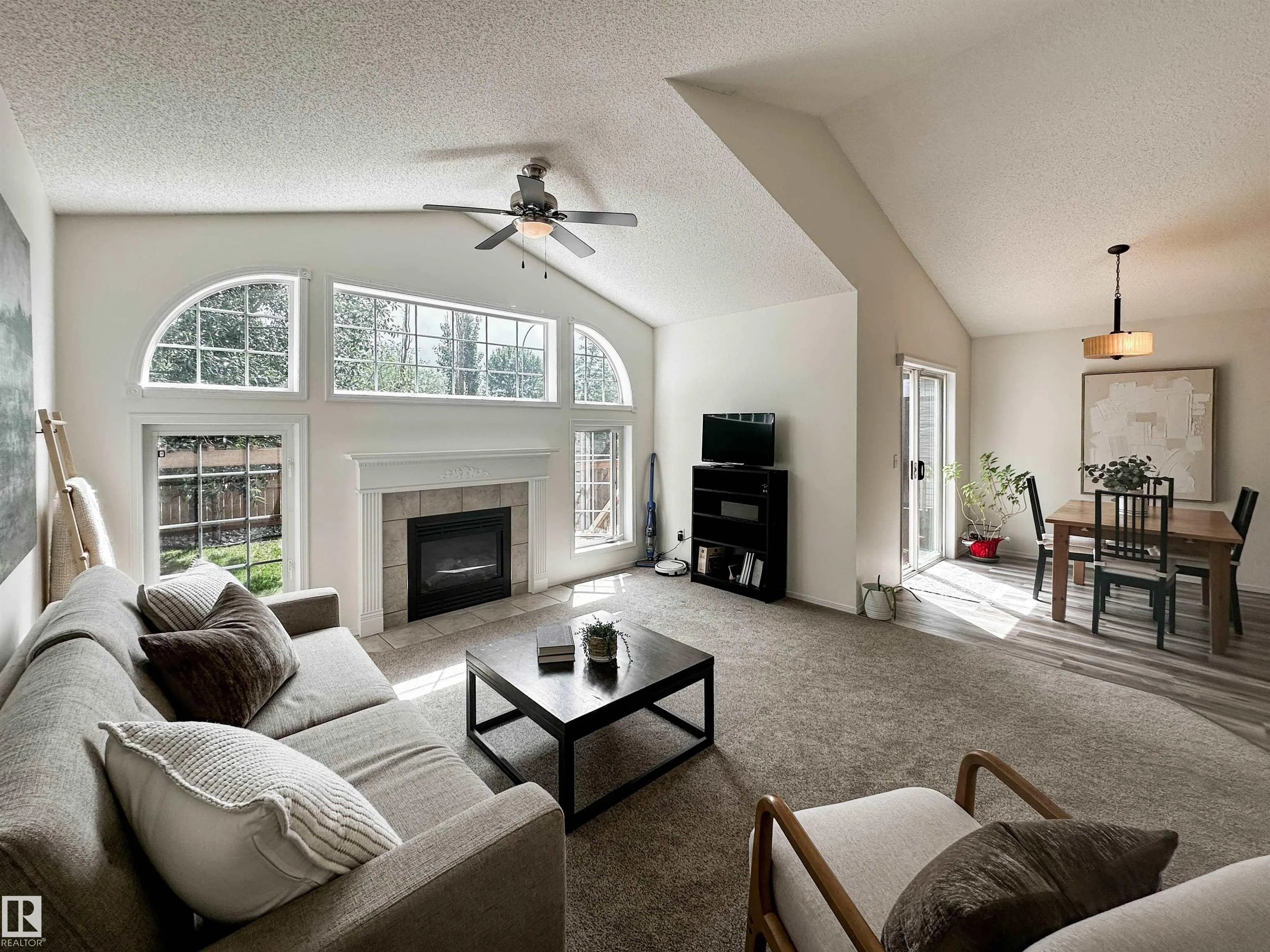 68 NEWMARKET Way