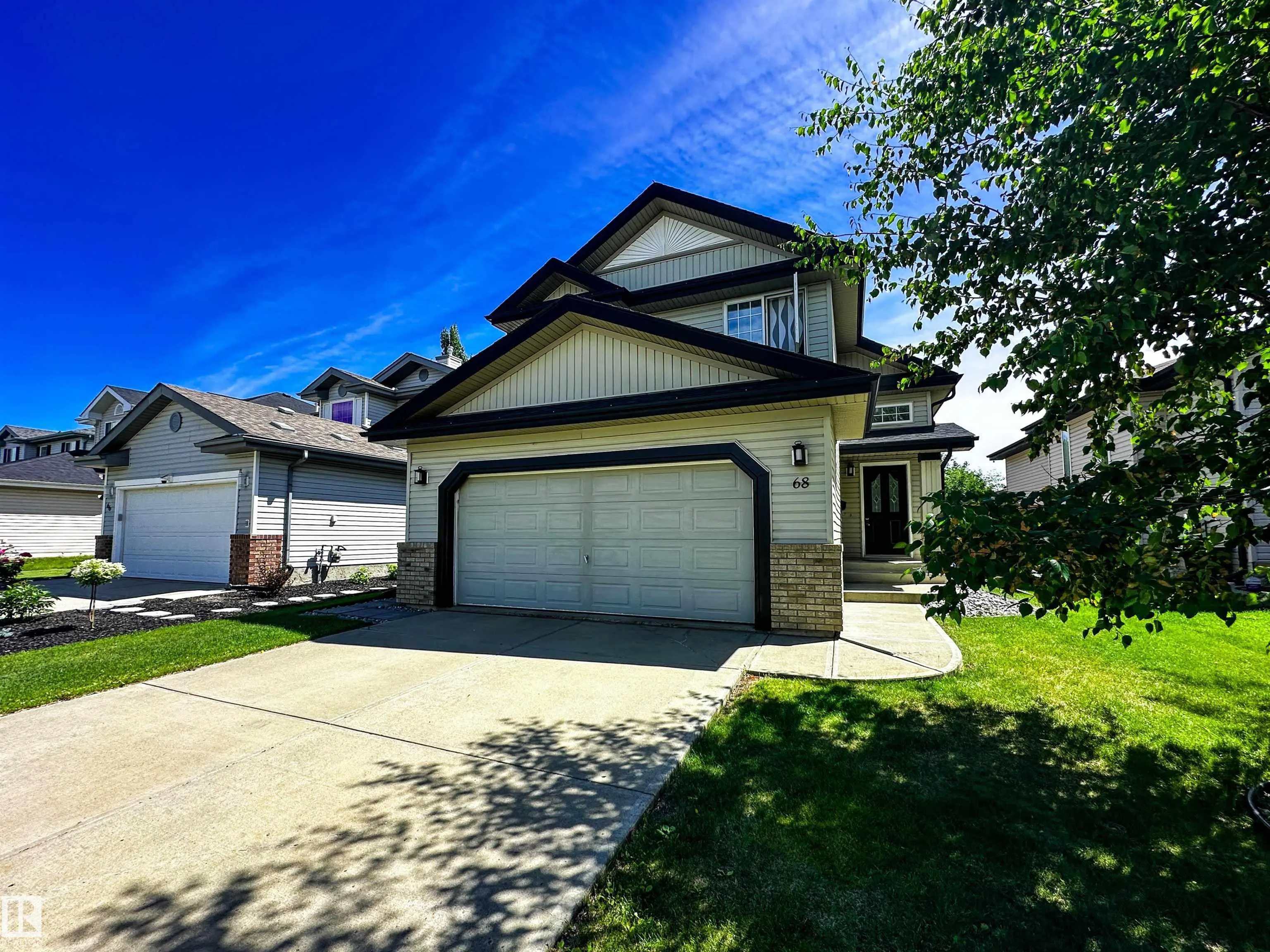 68 NEWMARKET Way