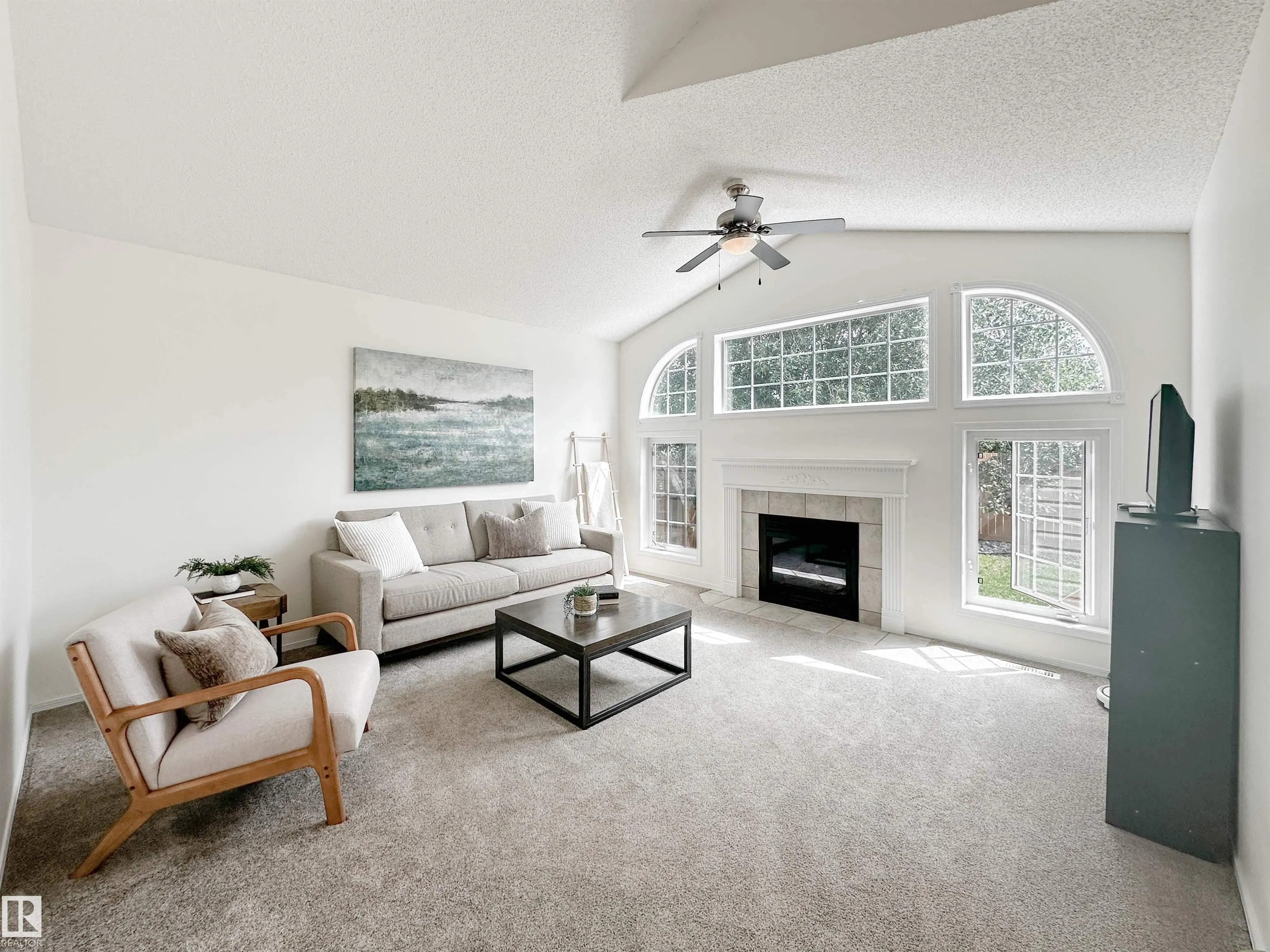 68 NEWMARKET Way