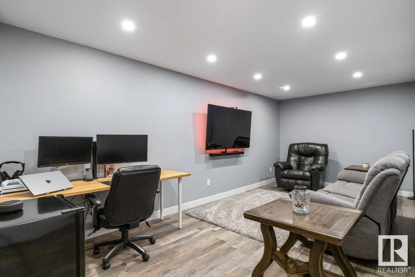 1009 BERG Place