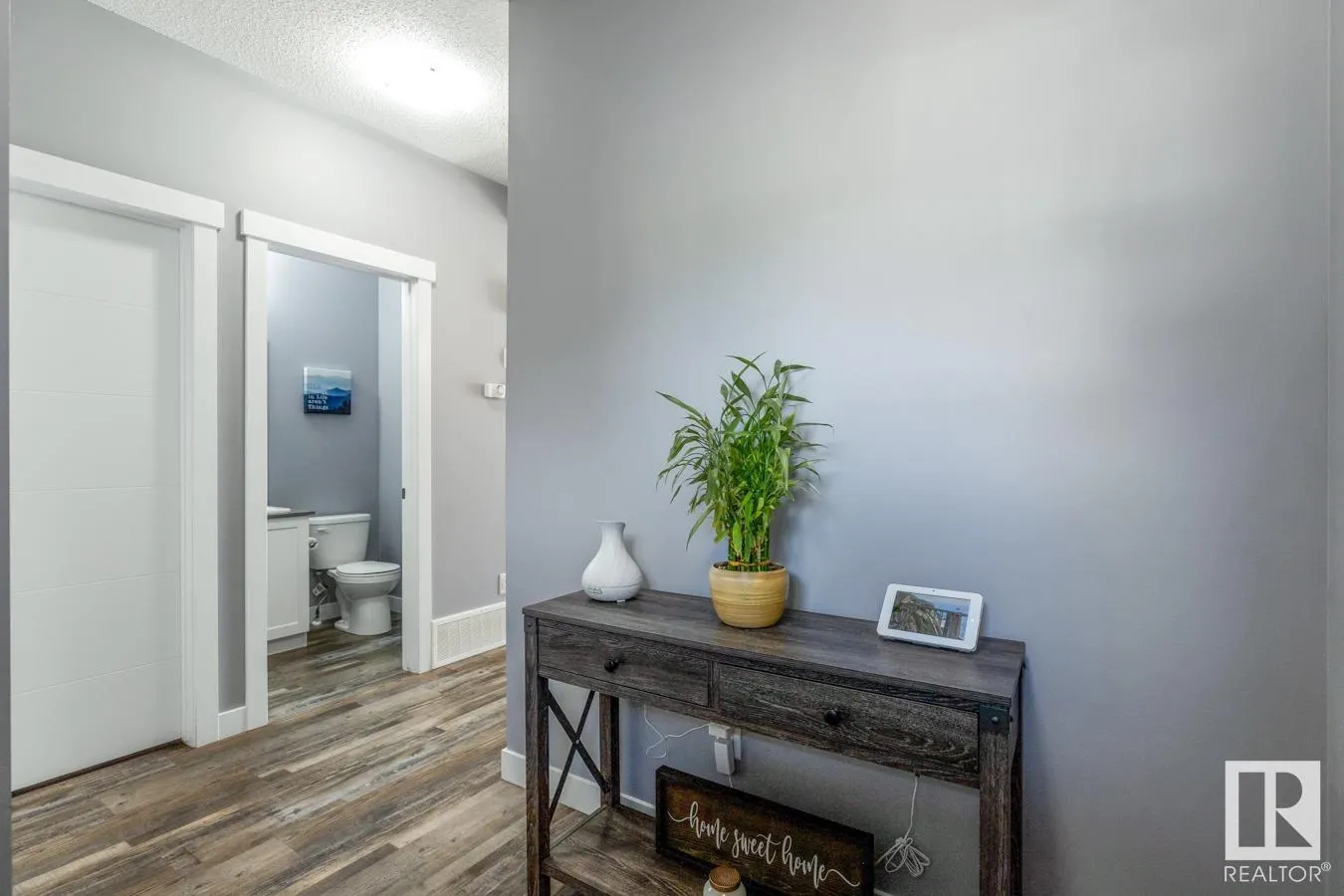 1009 BERG Place