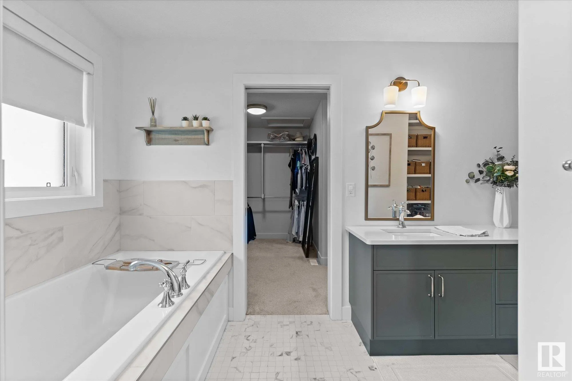 6828 KNOX Loop