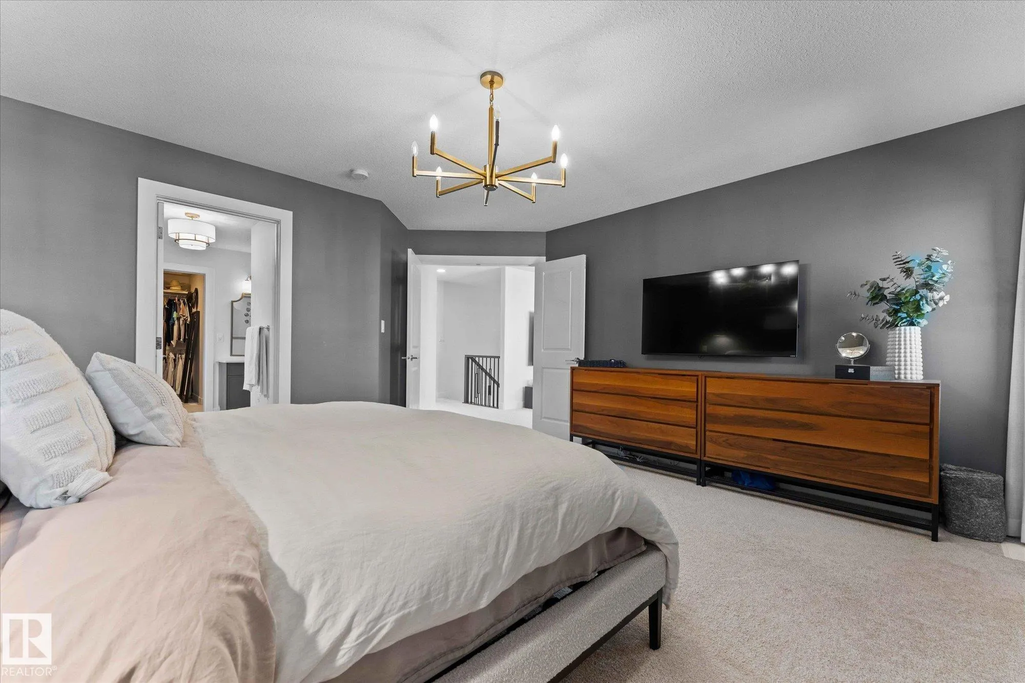 6828 KNOX Loop