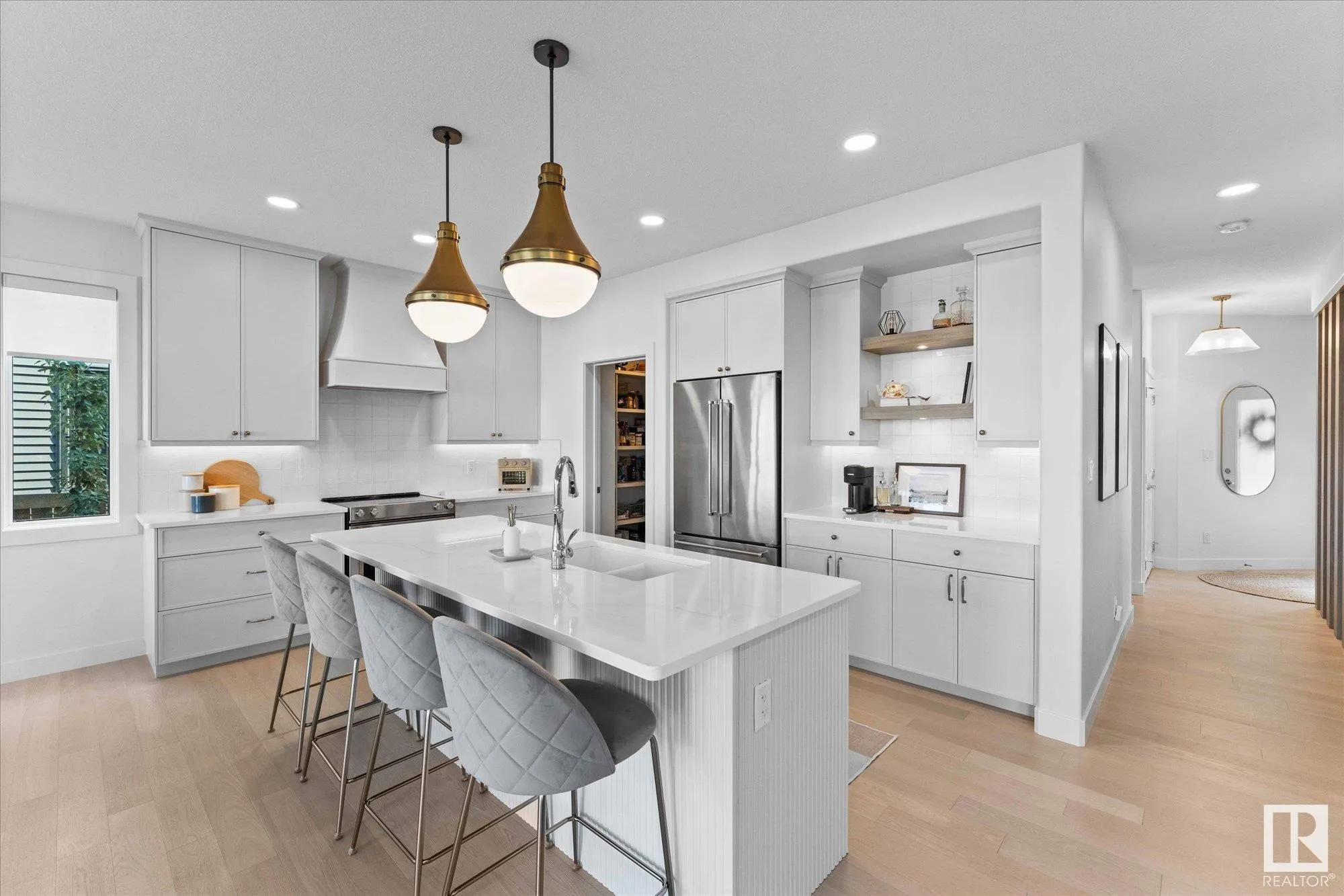 6828 KNOX Loop
