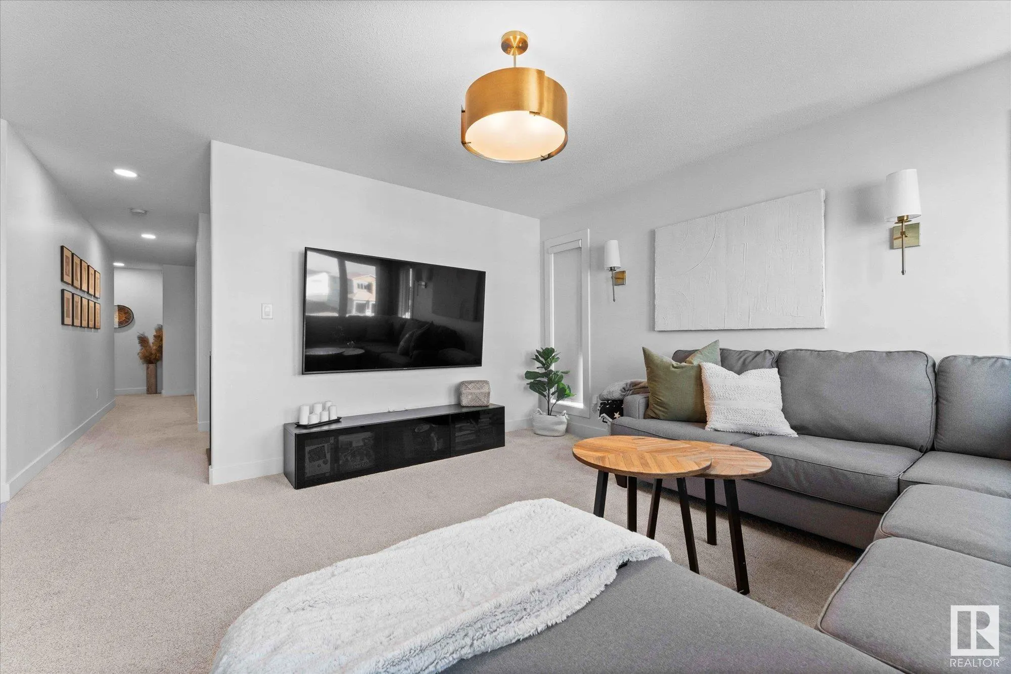 6828 KNOX Loop
