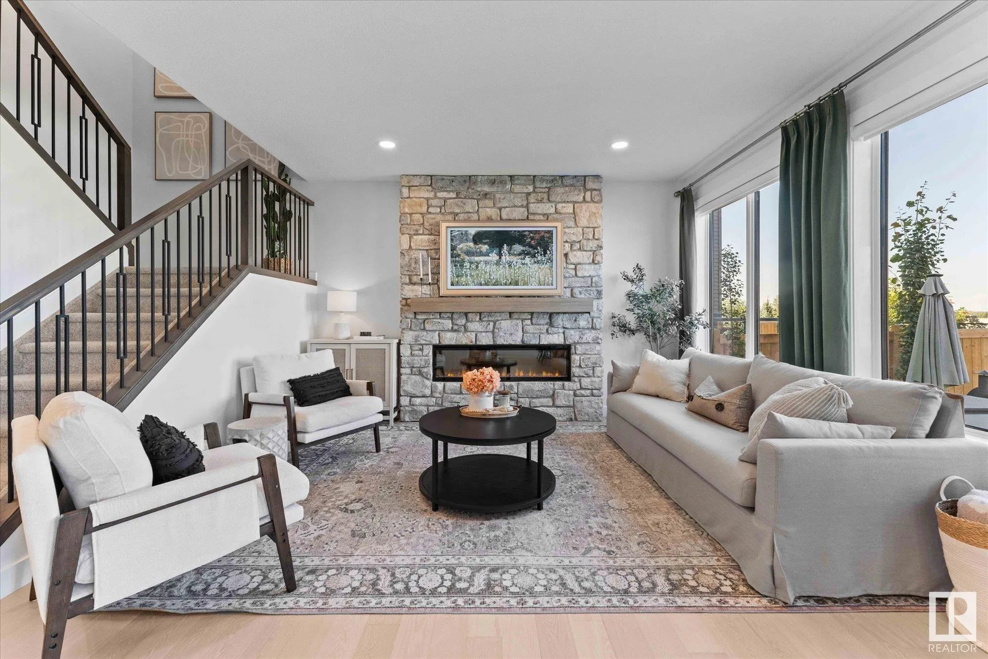 6828 KNOX Loop