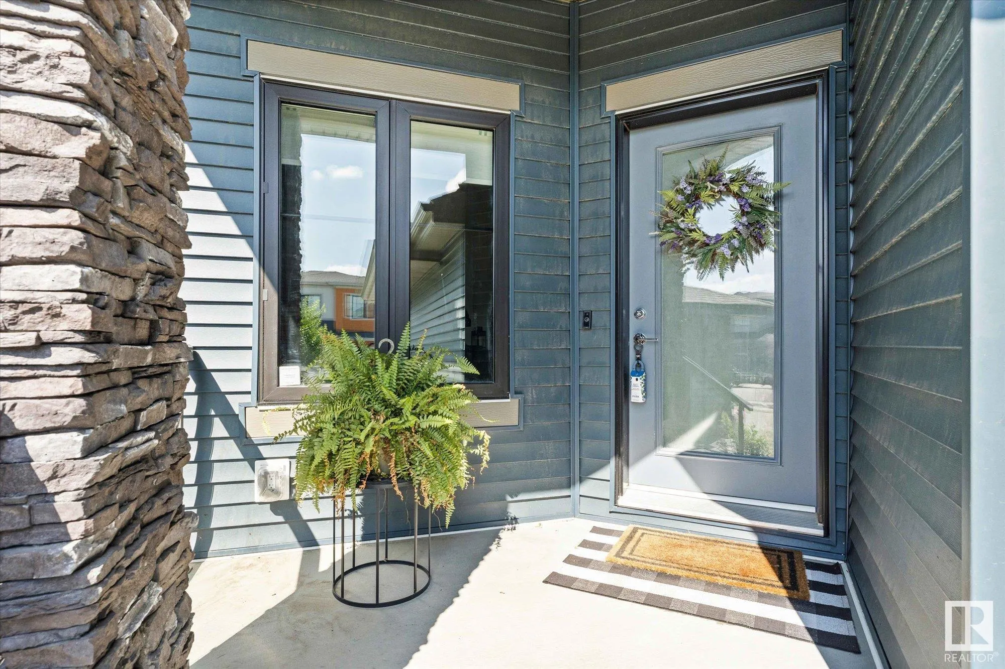 6828 KNOX Loop