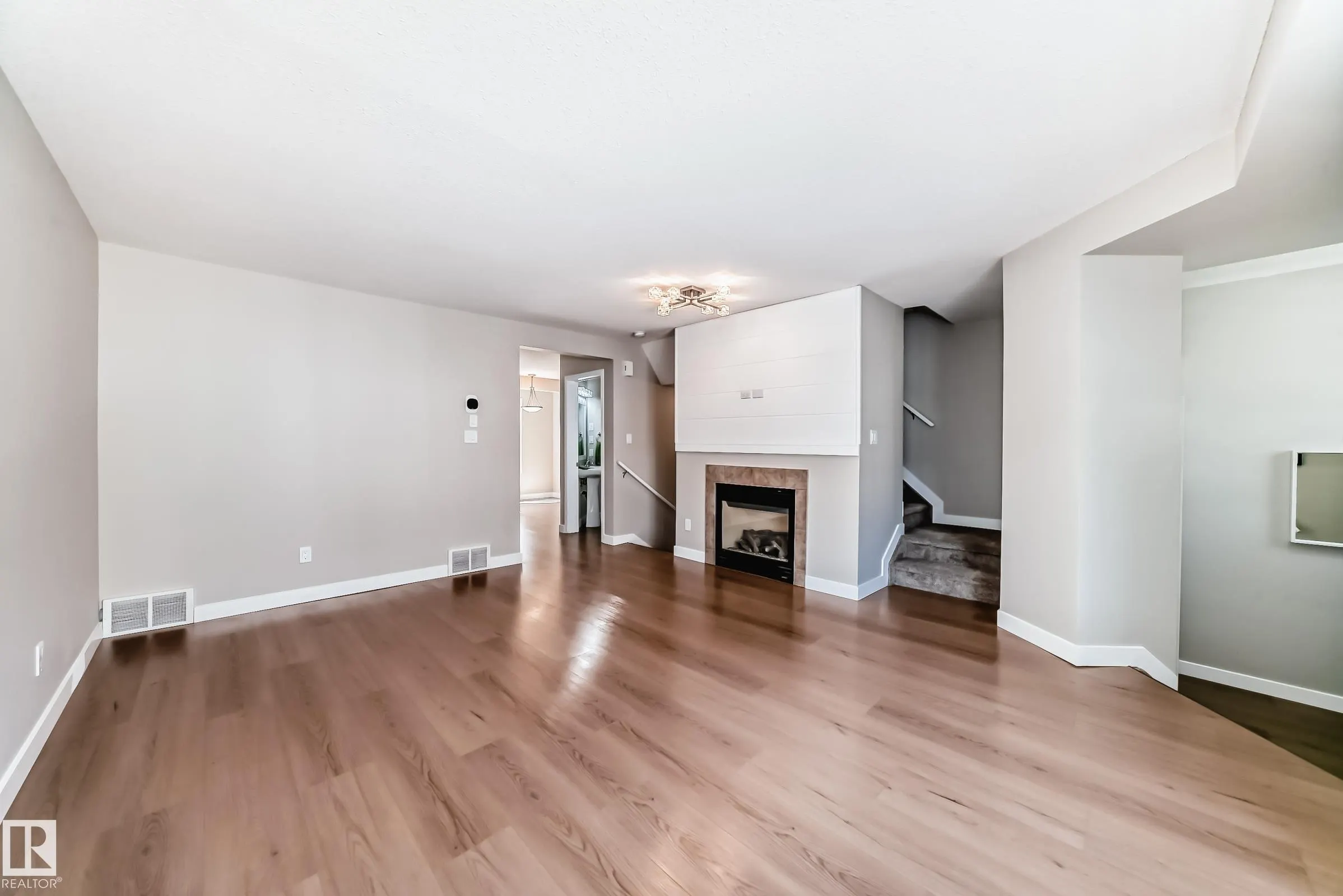 178 BRIDGEPORT Boulevard