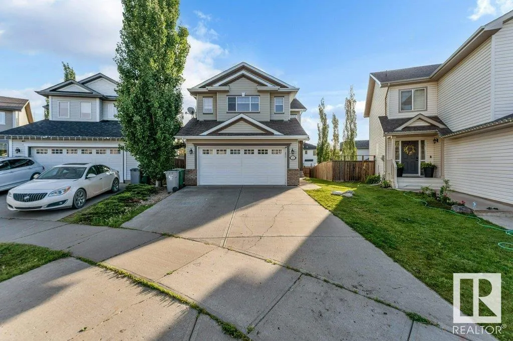 123 CHAMPLAIN Place