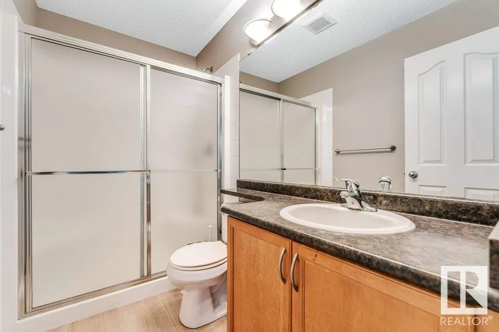 123 CHAMPLAIN Place