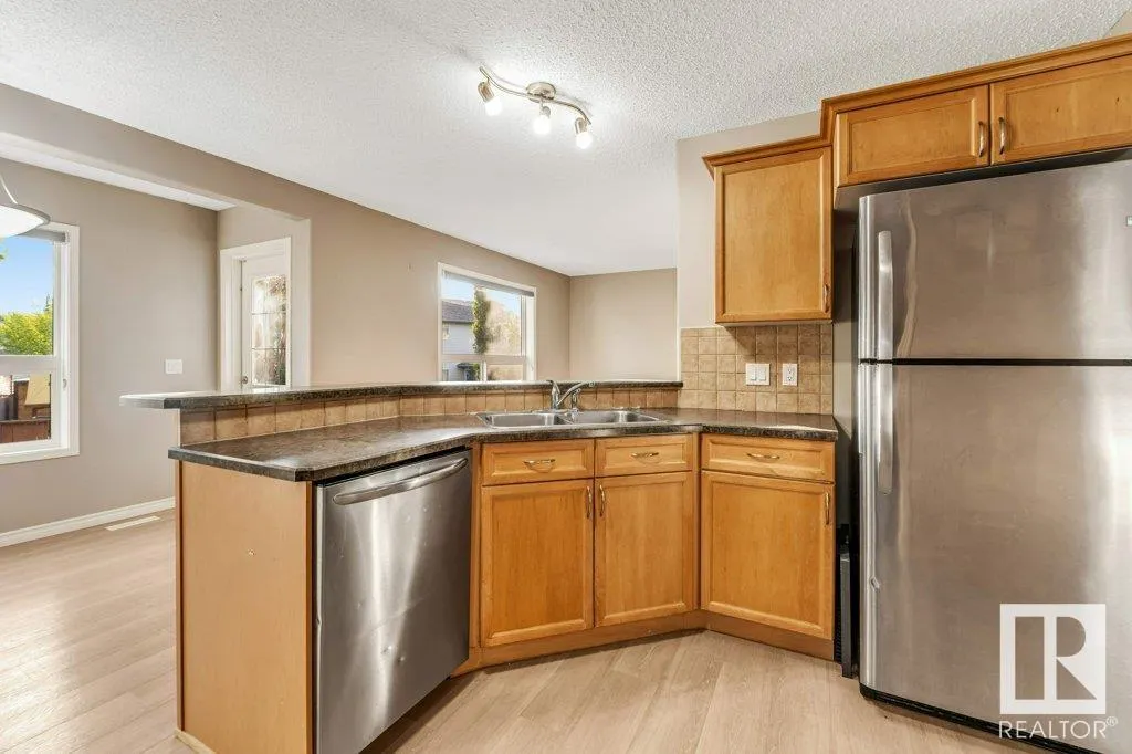 123 CHAMPLAIN Place