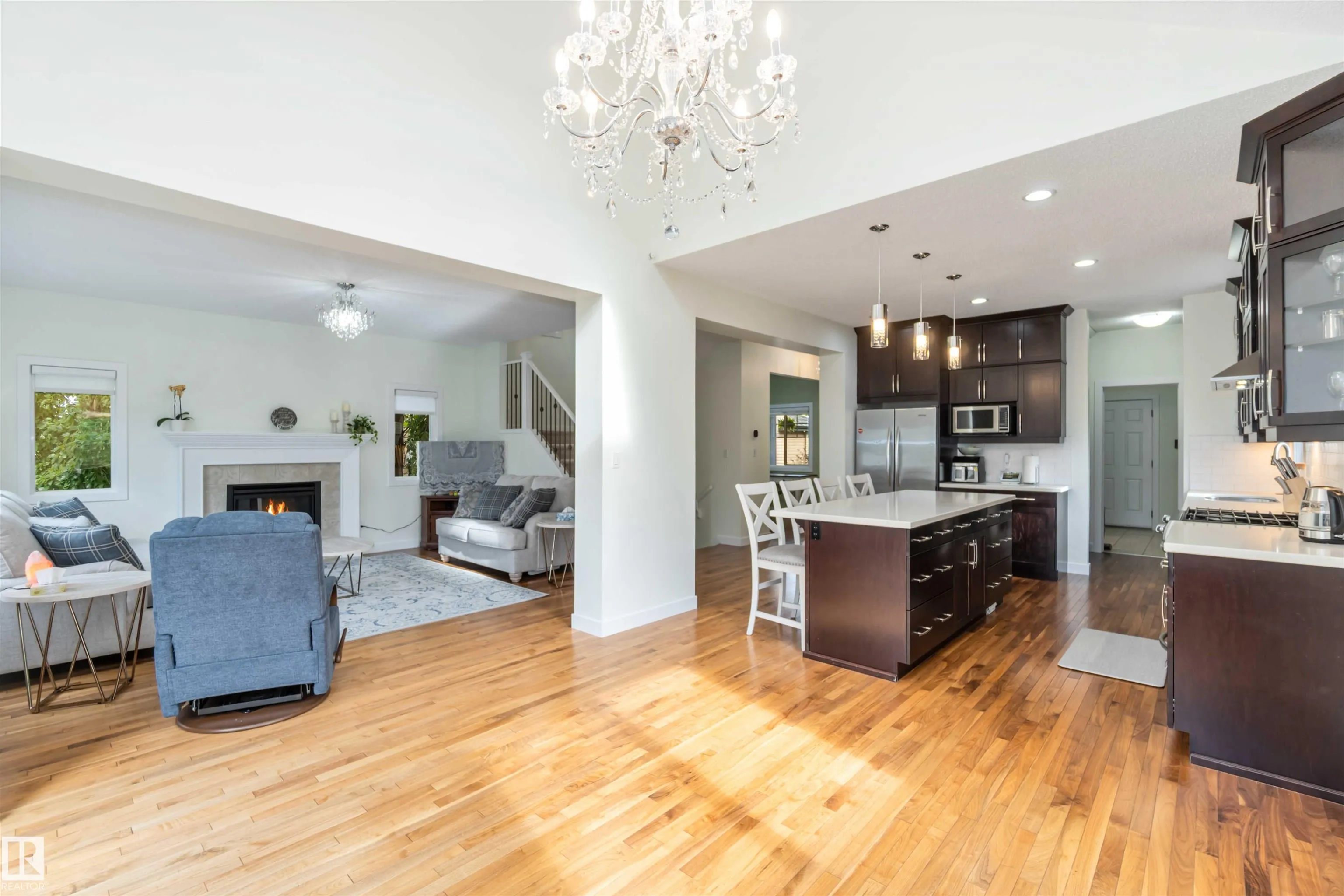 6719 SPEAKER Place