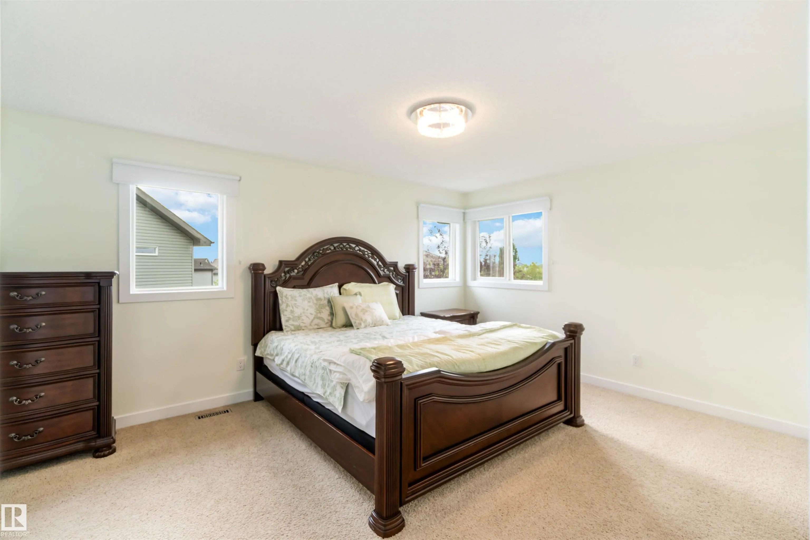 6719 SPEAKER Place