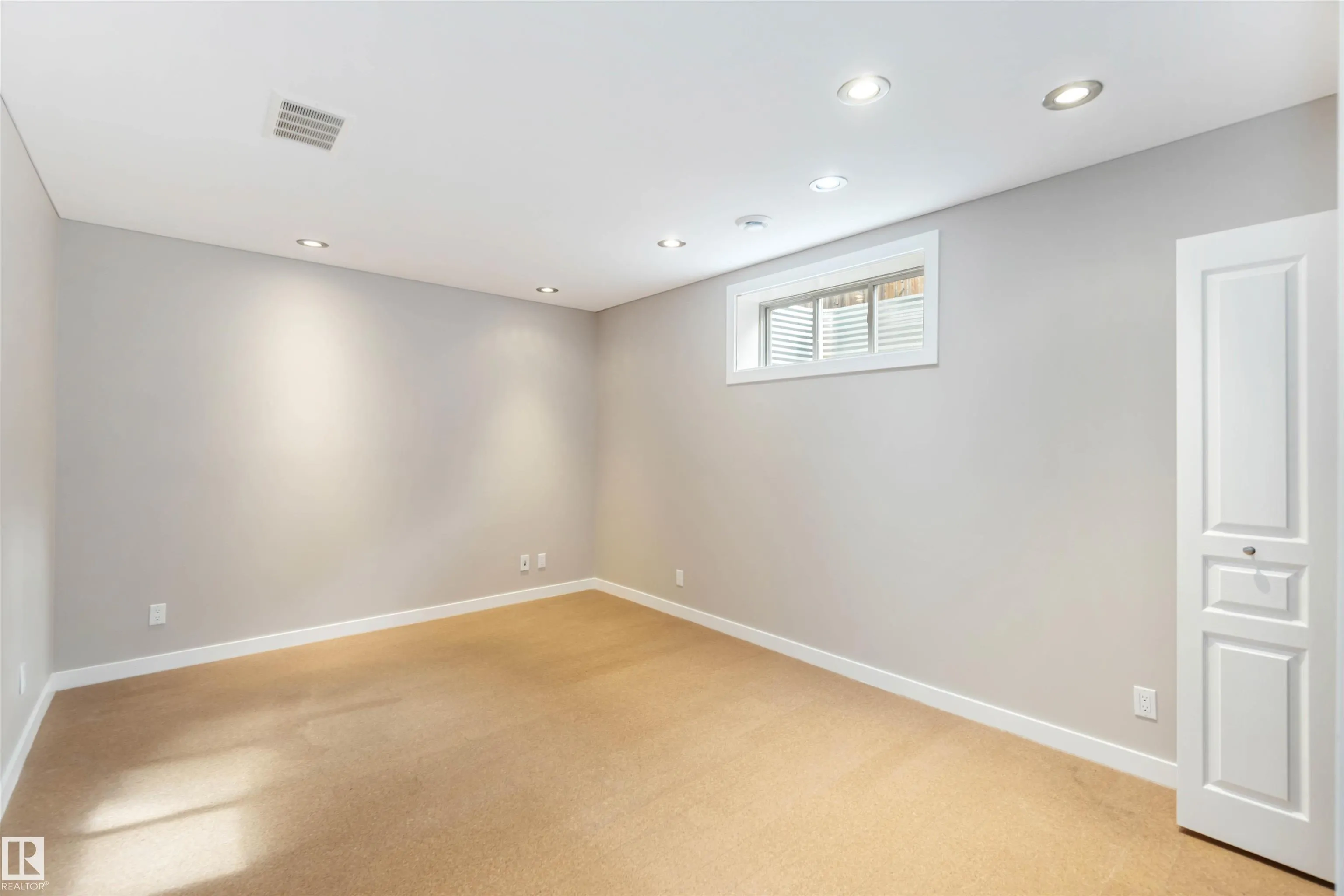 6719 SPEAKER Place