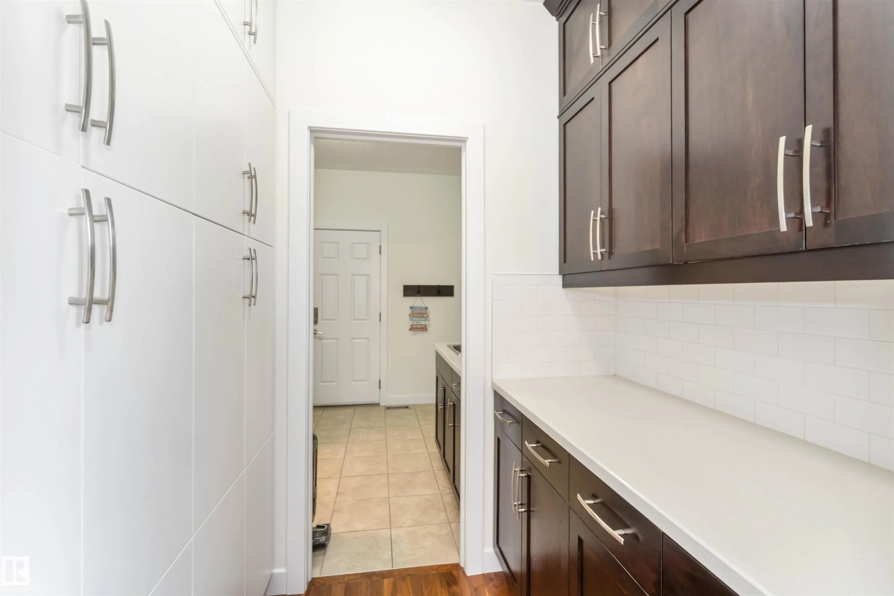 6719 SPEAKER Place