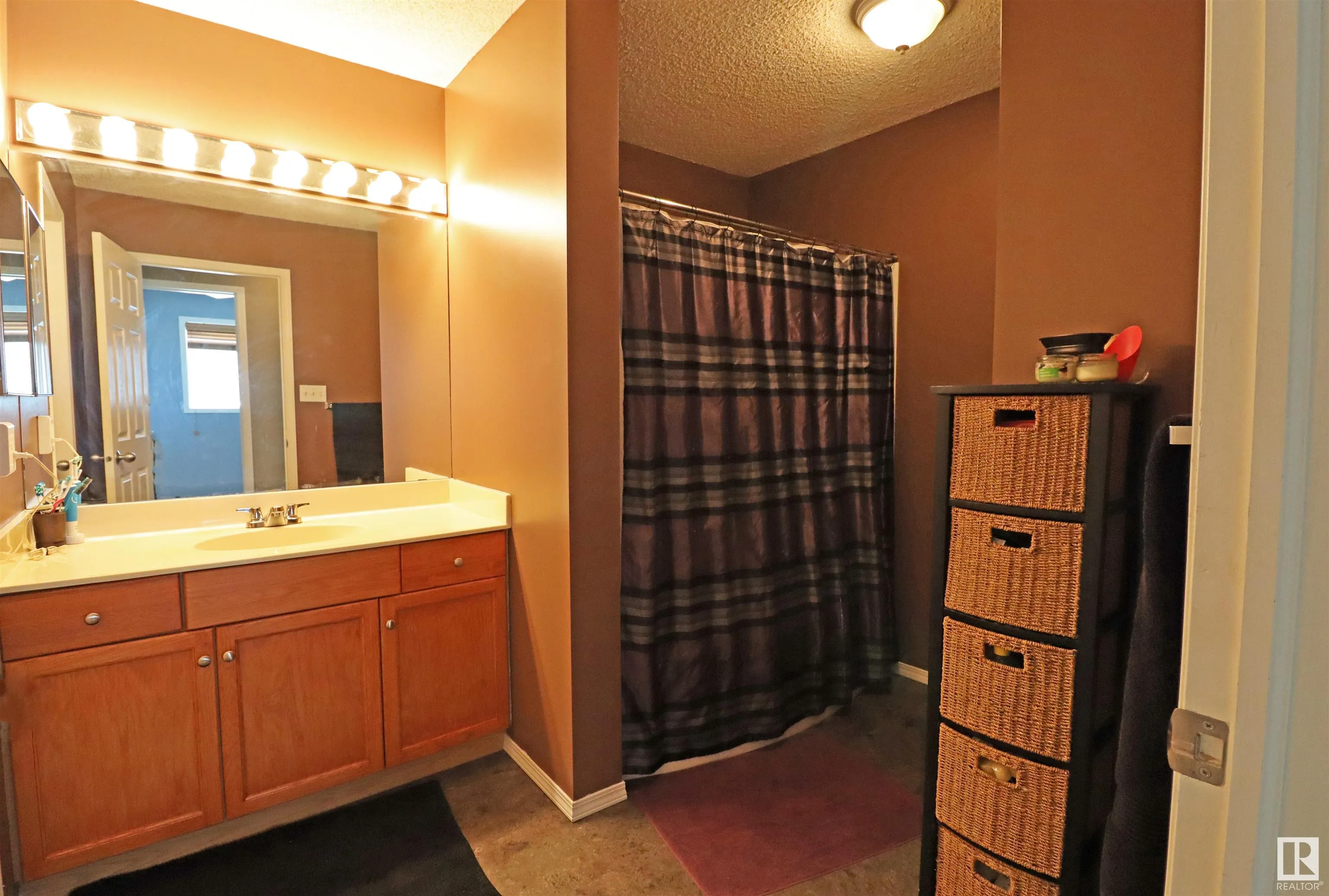 1778 Turvey Bend