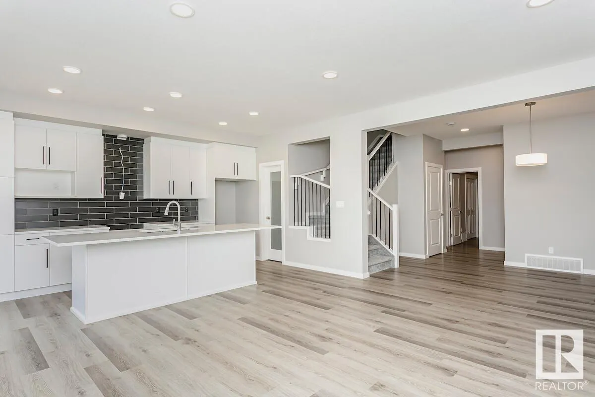 38 Gambel Loop
