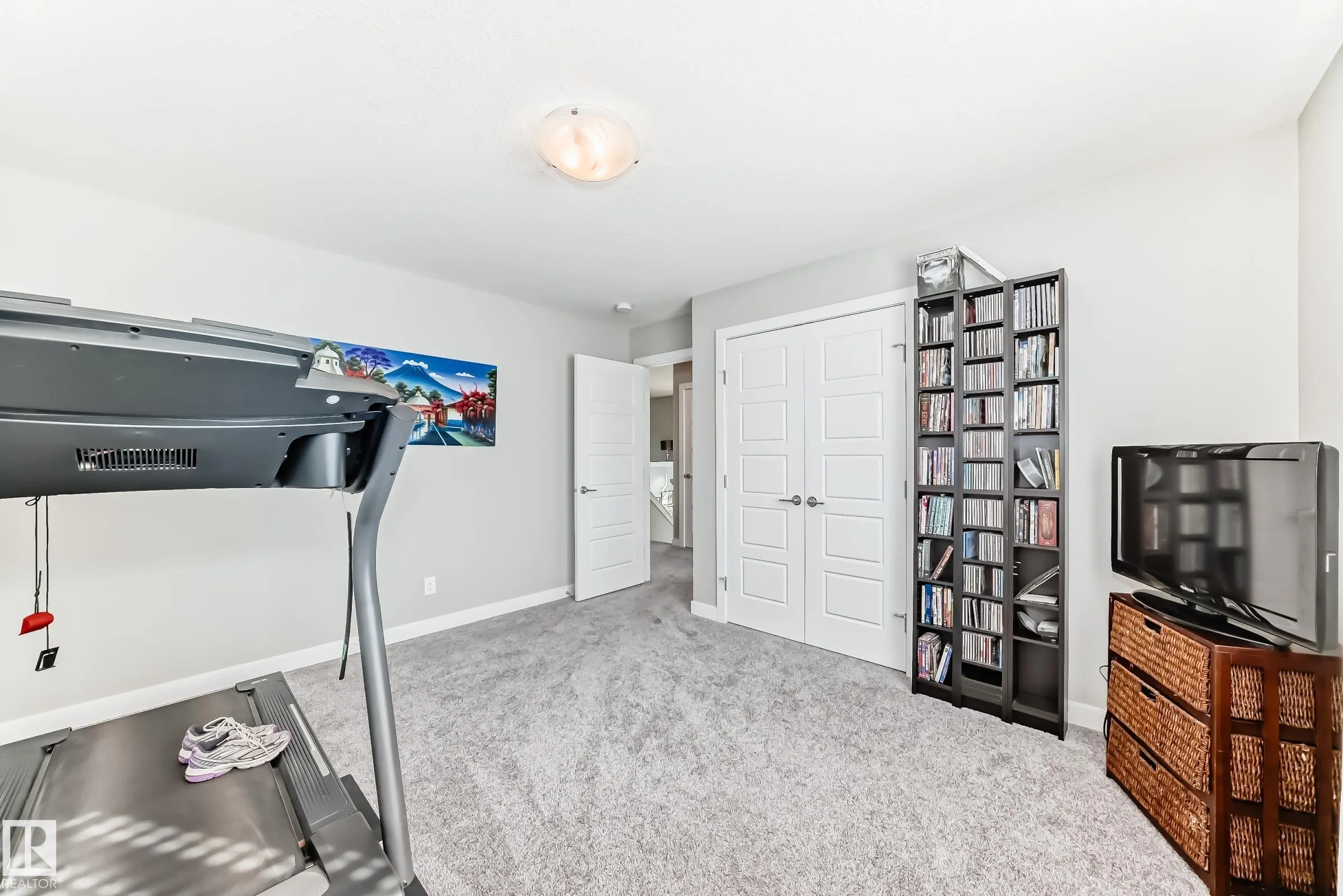 71 ROSEMOUNT Boulevard