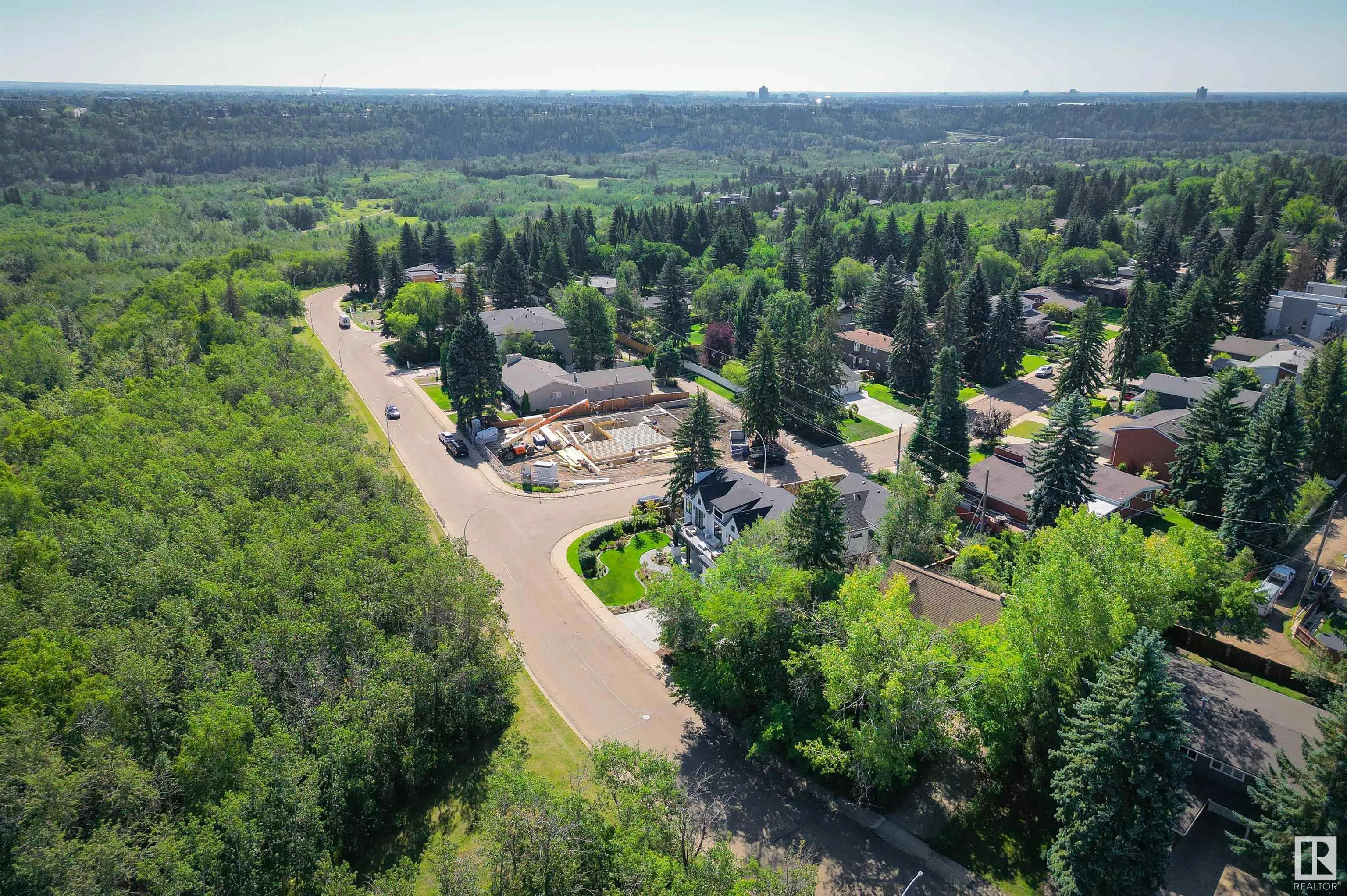 50 VALLEYVIEW Crescent