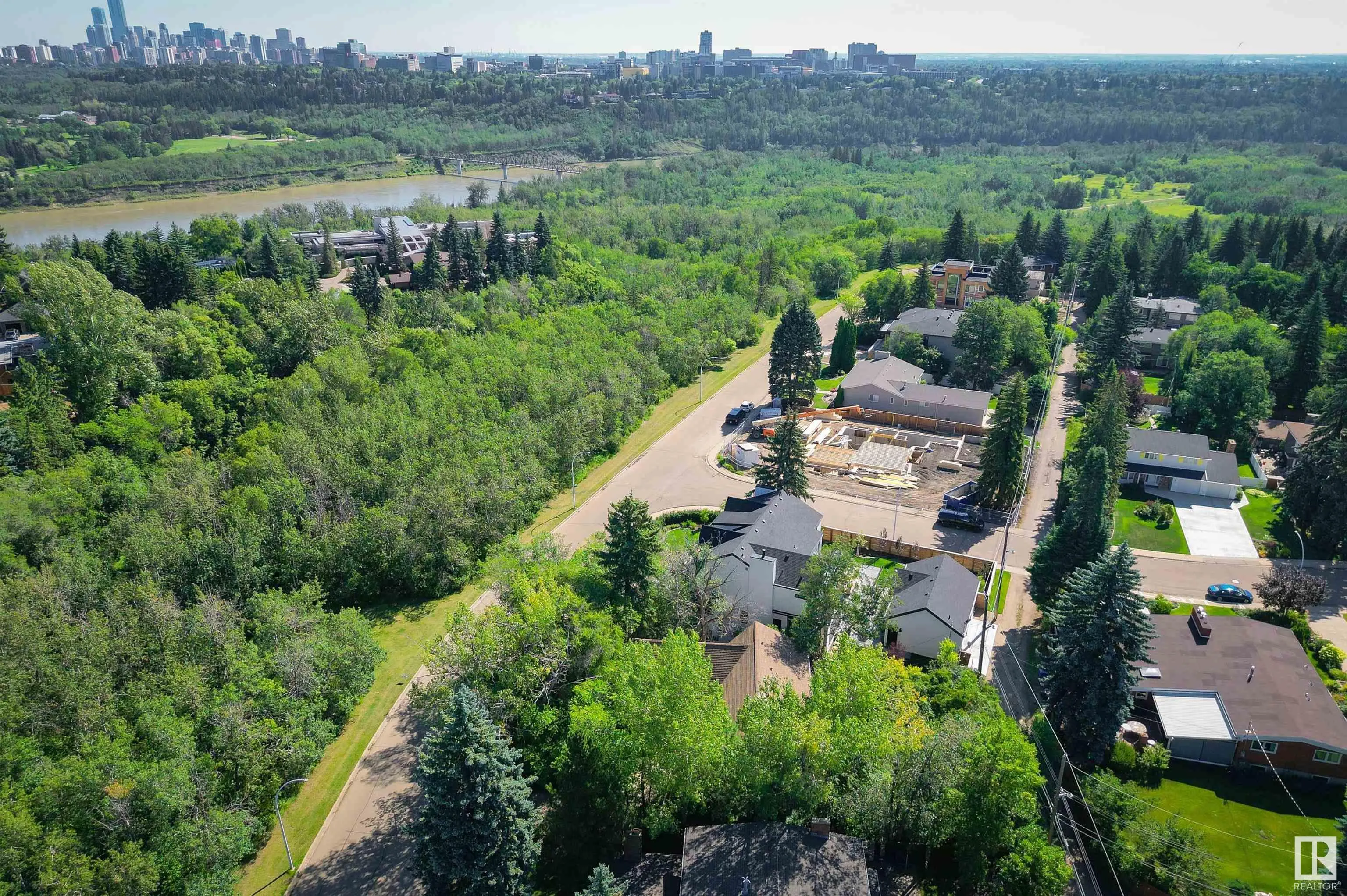50 VALLEYVIEW Crescent
