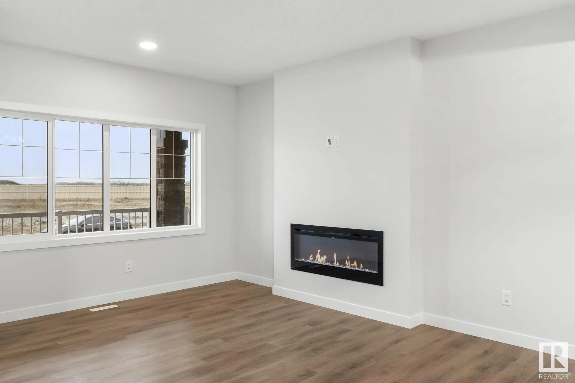 11 SERENO Lane